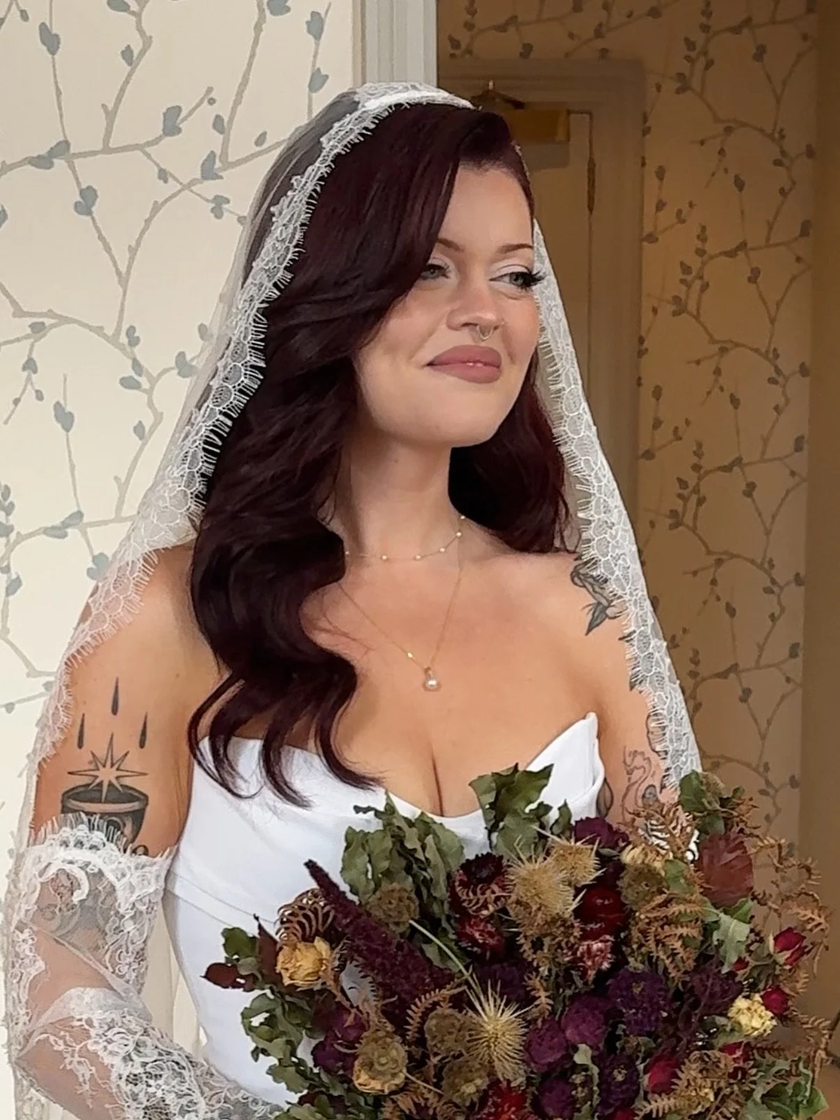 Ashley has such a strong personal style and knew exactly how to carry that through into her bridal look. She did her own makeup and did it SO well!

She&rsquo;s also a hairdresser herself, so I was definitely feeling the pressure to impress 🫢

She a