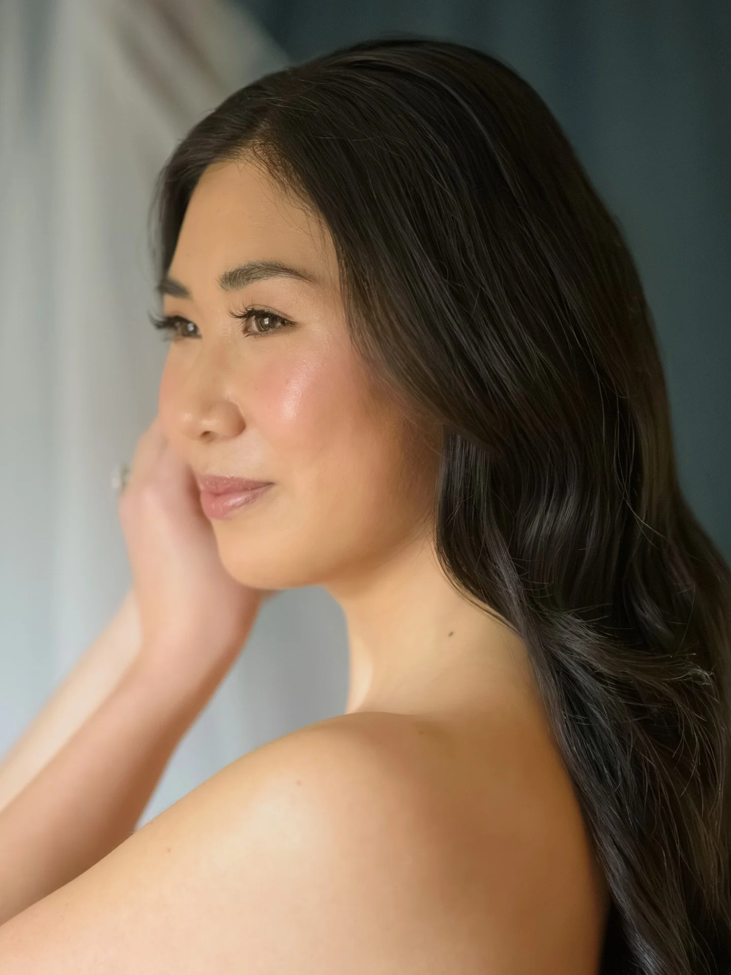 INSPIRED at Penicuik House, as featured on @loverly...

Set within the quiet grandeur of Penicuik House, this editorial was all about restraint, light and intention.

A refined, luminous complexion paired with soft, effortless waves - transitioning i