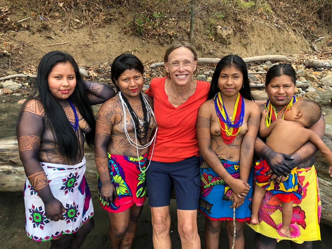With women and a young child