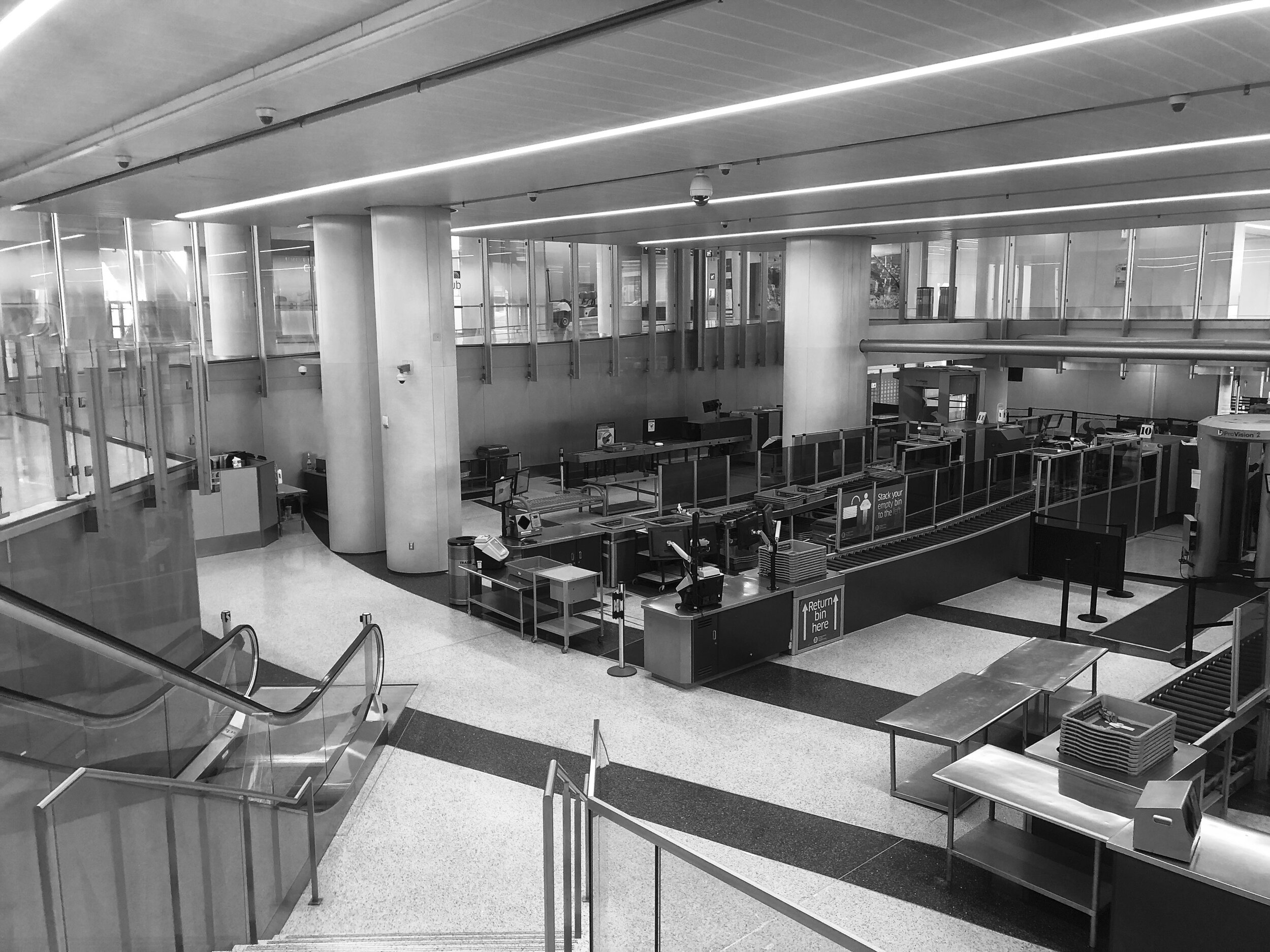 B&W LAXIMG_8665.jpg