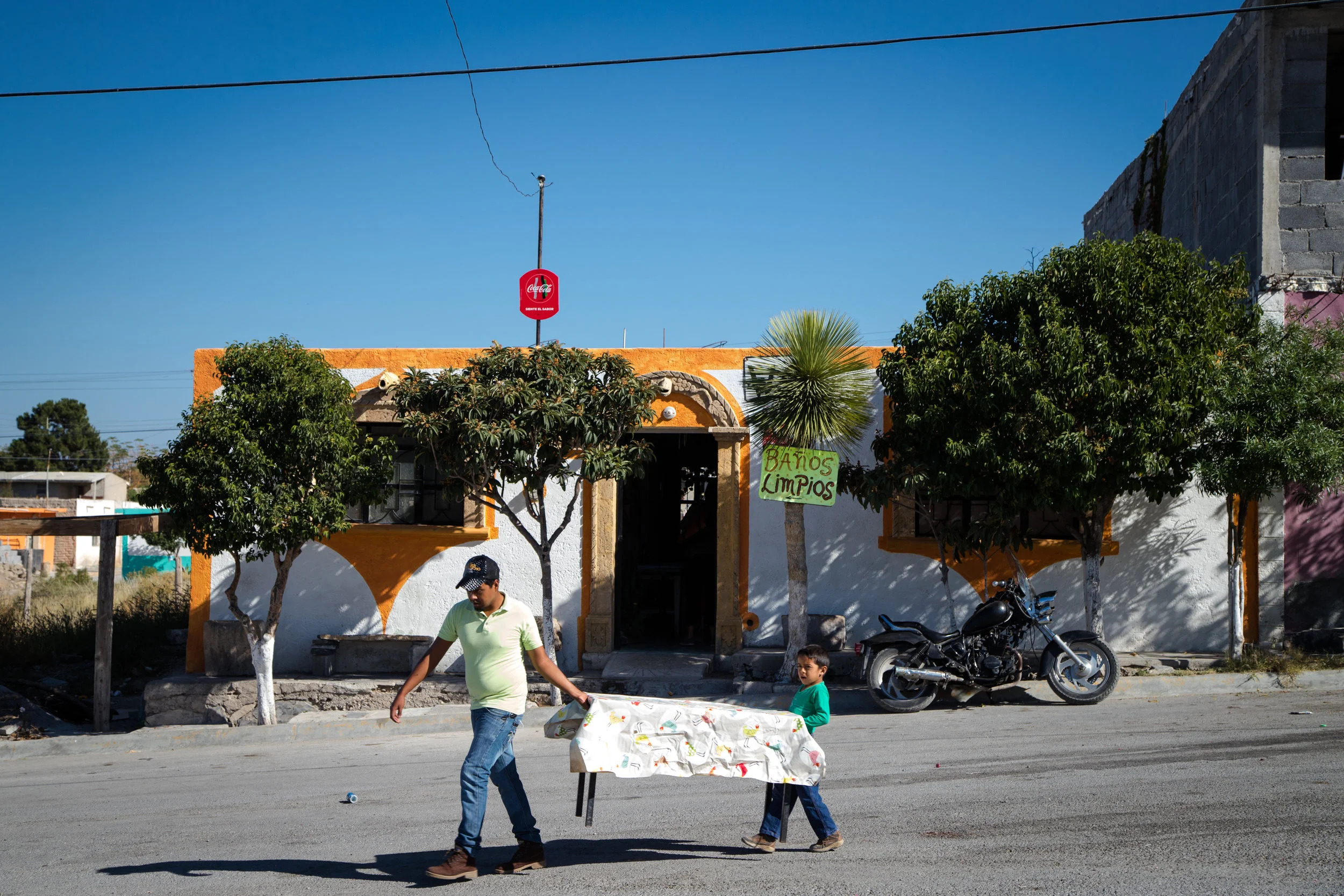 Seen in Parras de la Fuente. 