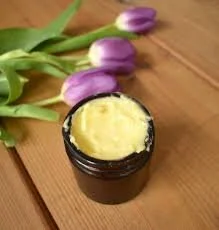 body butter golden gloss w.jpg