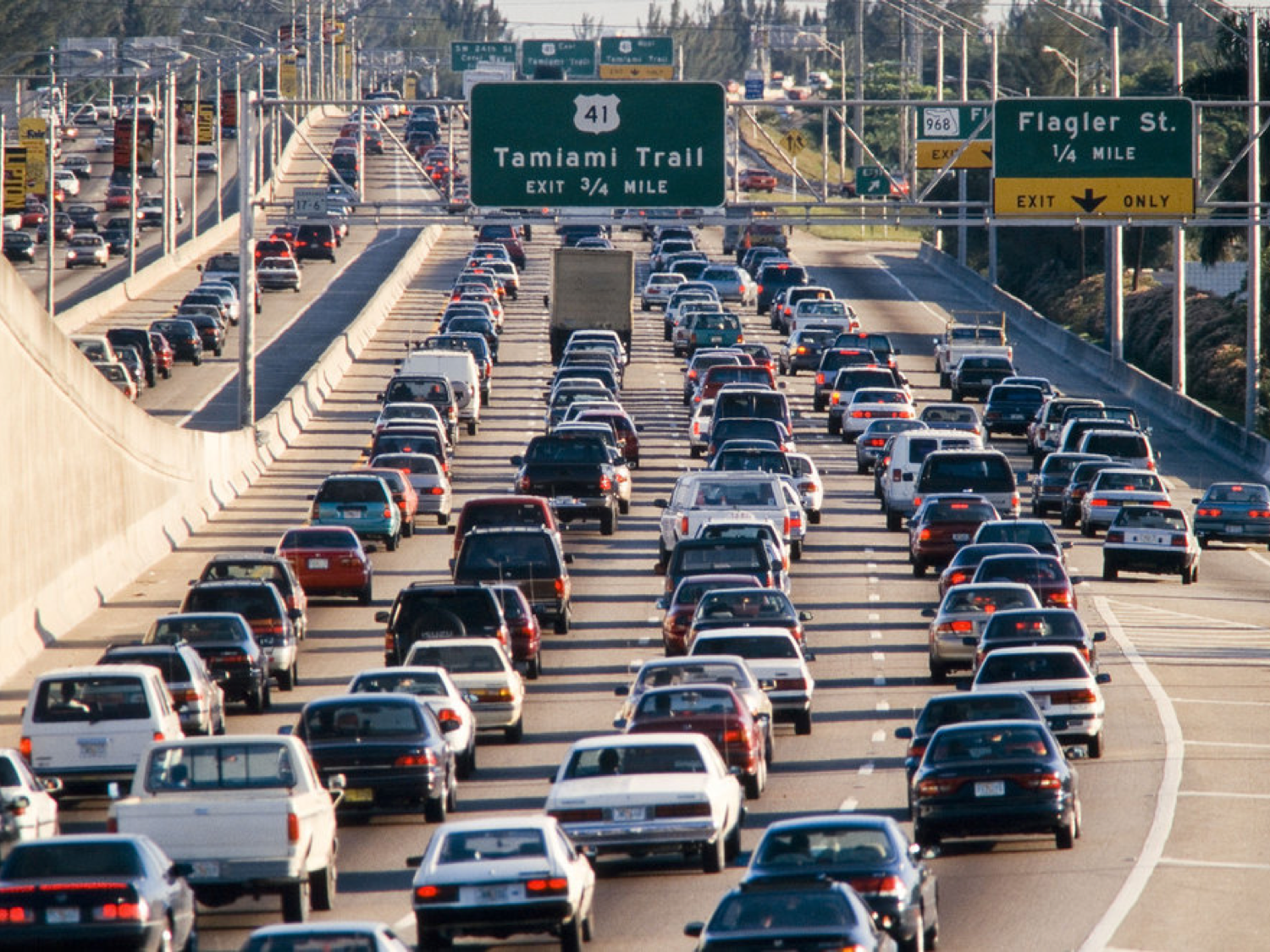 http://communitynewspapers.com/wp-content/uploads/2016/01/traffic.jpg