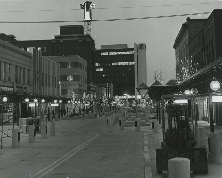 Fargo's Broadway in 1975: The Red River Mall design aimed to replicate an indoor mall - all on-street parking was removed, which stifled the success of the ground floor retail.