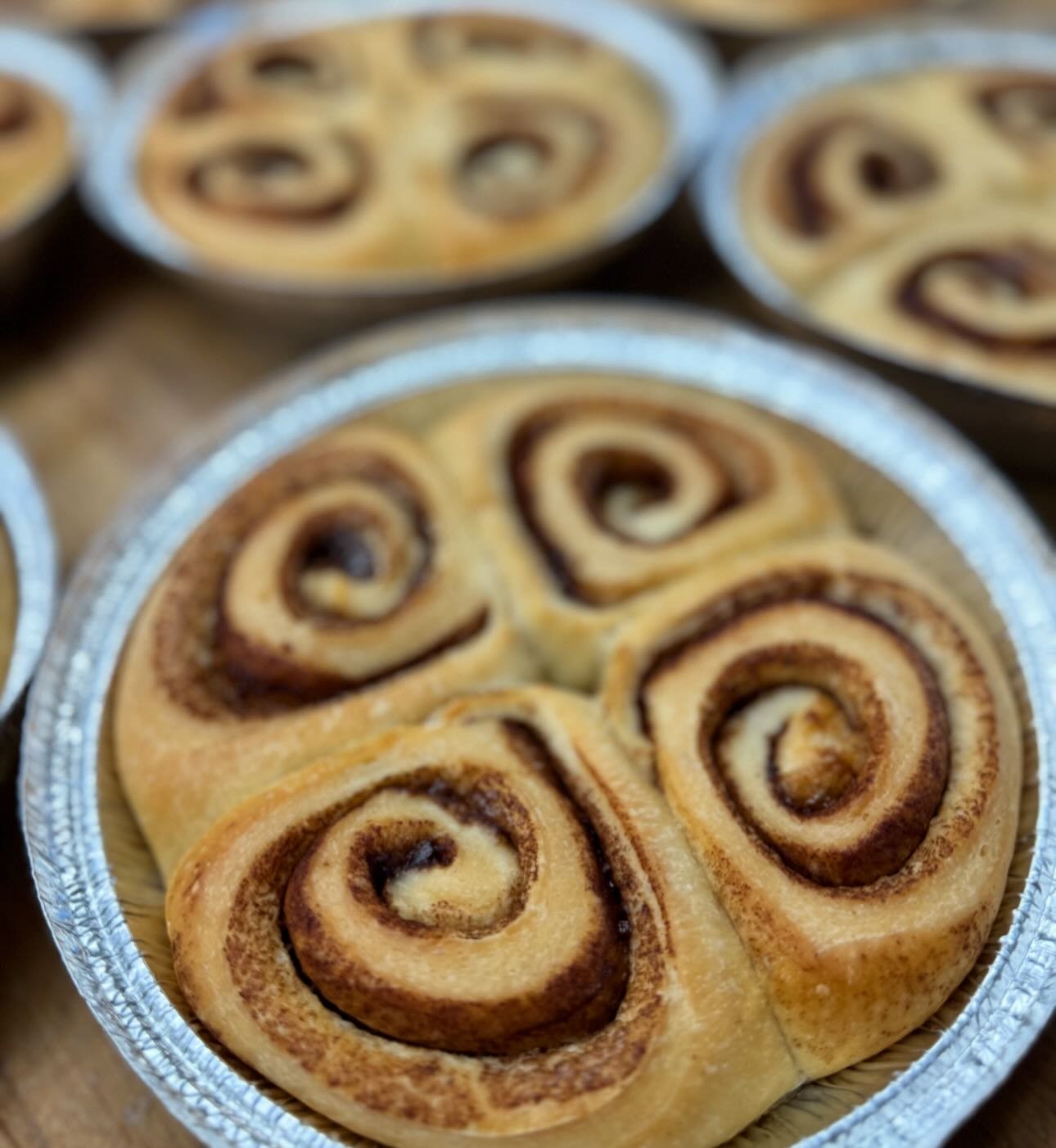 Slide to see the best part 👉 frosting these cinnamon rolls with our maple cream cheese 🤍

Easter preorders are open and pickup is THIS Friday 🐣 don&rsquo;t wait on these

Order now ✨