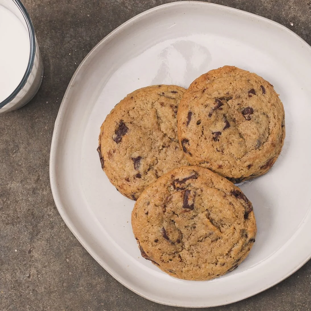 A mom-approved classic 🍪🤍

Our chocolate chip cookies have been a Bread Shed staple for years. Soft, buttery, and packed with plenty of chocolate in every bite. This Mother&rsquo;s Day, skip the flowers and bring home the cookies she actually wants