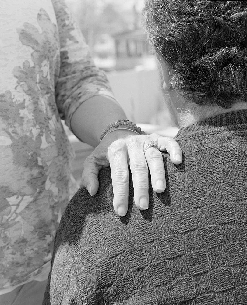 dad_mom_hand.jpg