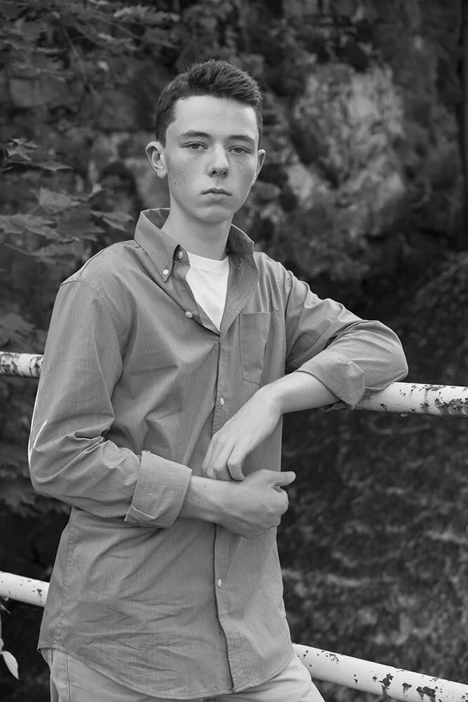 b&W_serious_hands.jpg