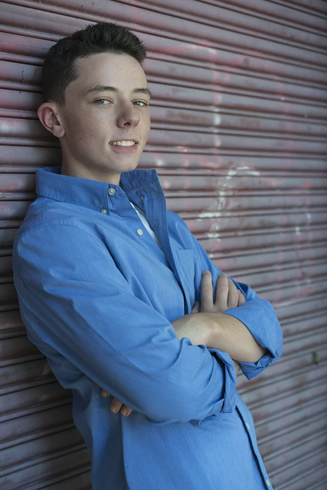 blue_red_metal_wall.jpg