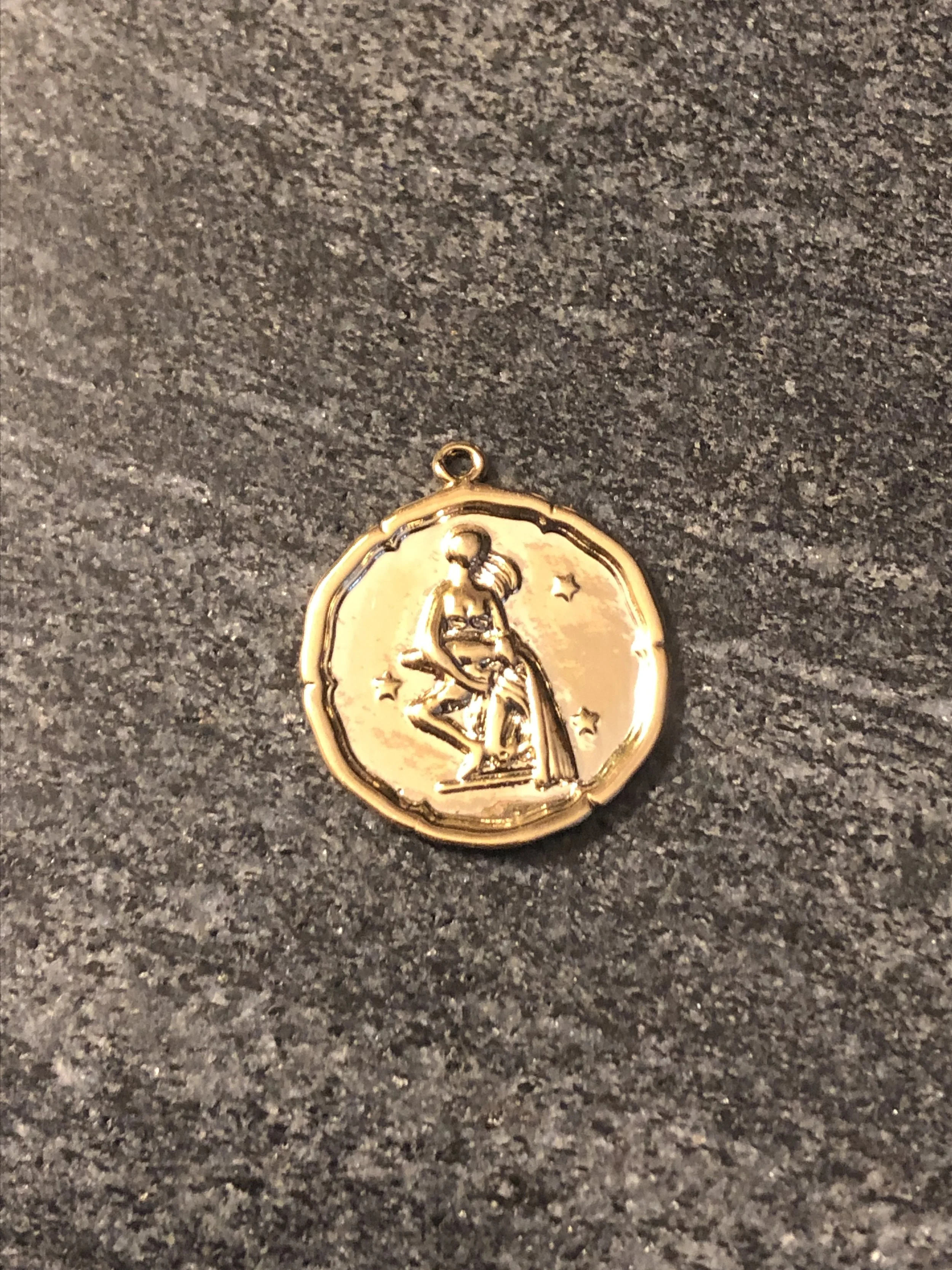 Aquarius-pendant.JPG