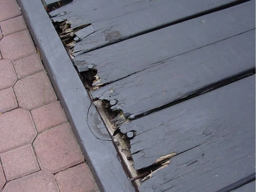 A deck that is rotting at the edges. Photo Credit: Ottawa Citizen .