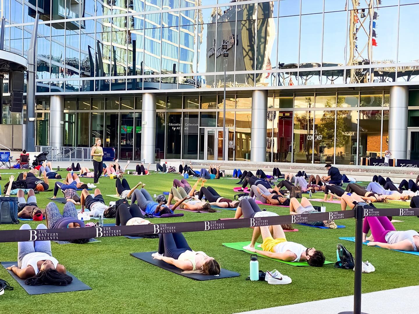 So grateful for our Atlanta yoga community! Yoga+cool peeps make it for the best evening 😊