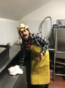 Nacho Washes Dishes for His Stay 