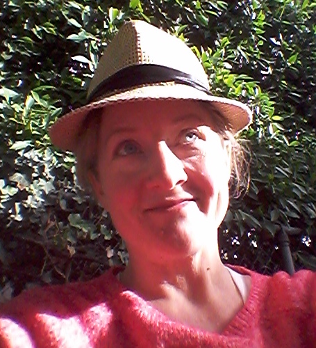 Kerry E McKenna, intuitive healer, empath