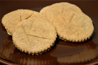 Meatless Monday Recipe: Peanut Butter Dog Treats: "Kookies."