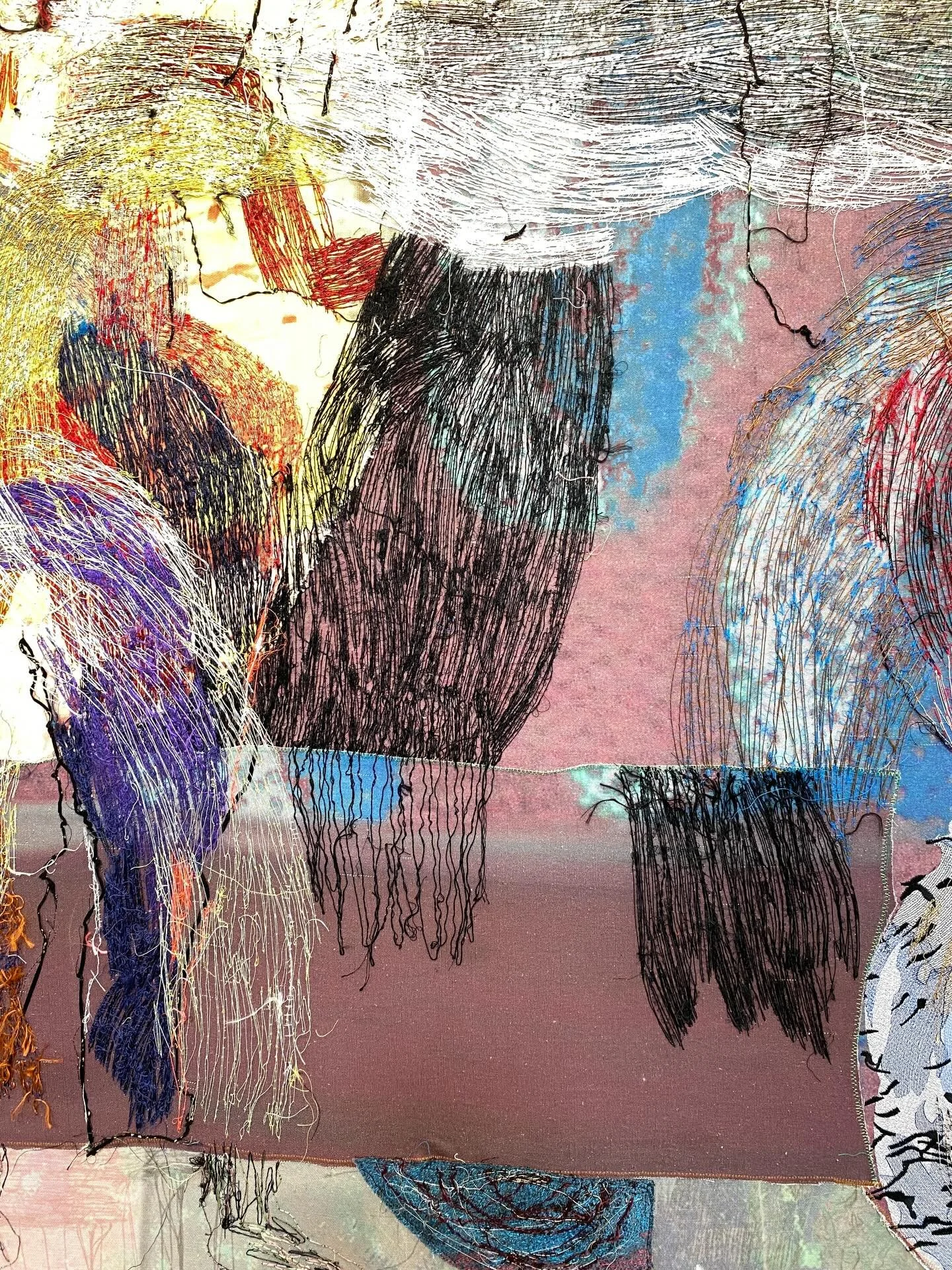 I visited the @boleegallery yesterday to see the  work of artist @alicekettle exhibition:Balancing Act 
It was a lovely, calming space to look at the textiles. 
Here are some close ups of the stitch detail. 
I loved the depth created through the laye