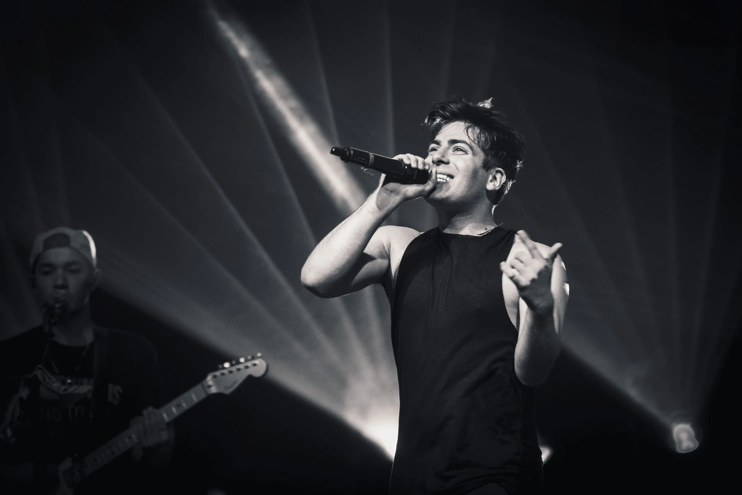 hoodieallen19_15195894433_o.jpg
