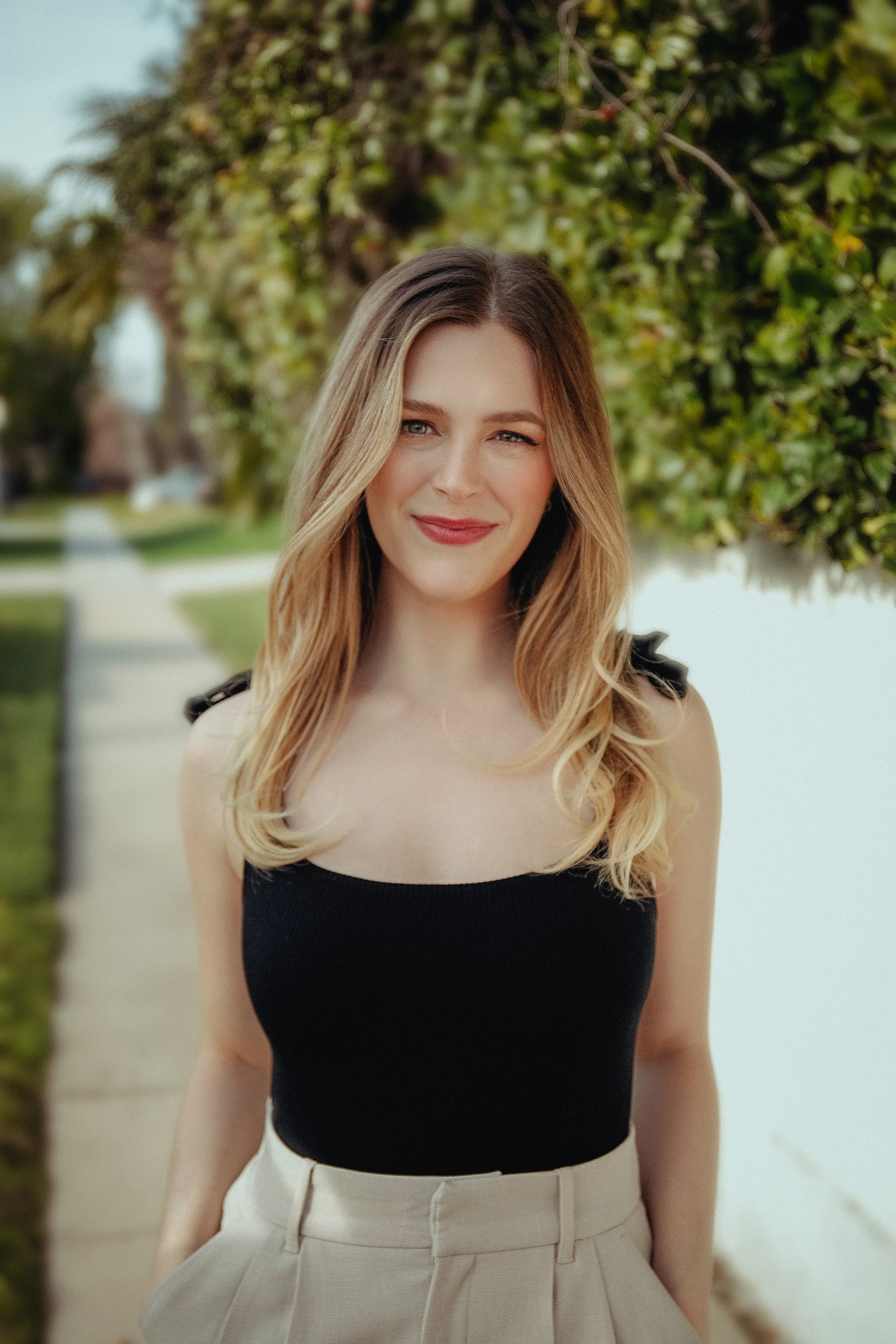 Kelsey-Author-Headshots-3.jpg