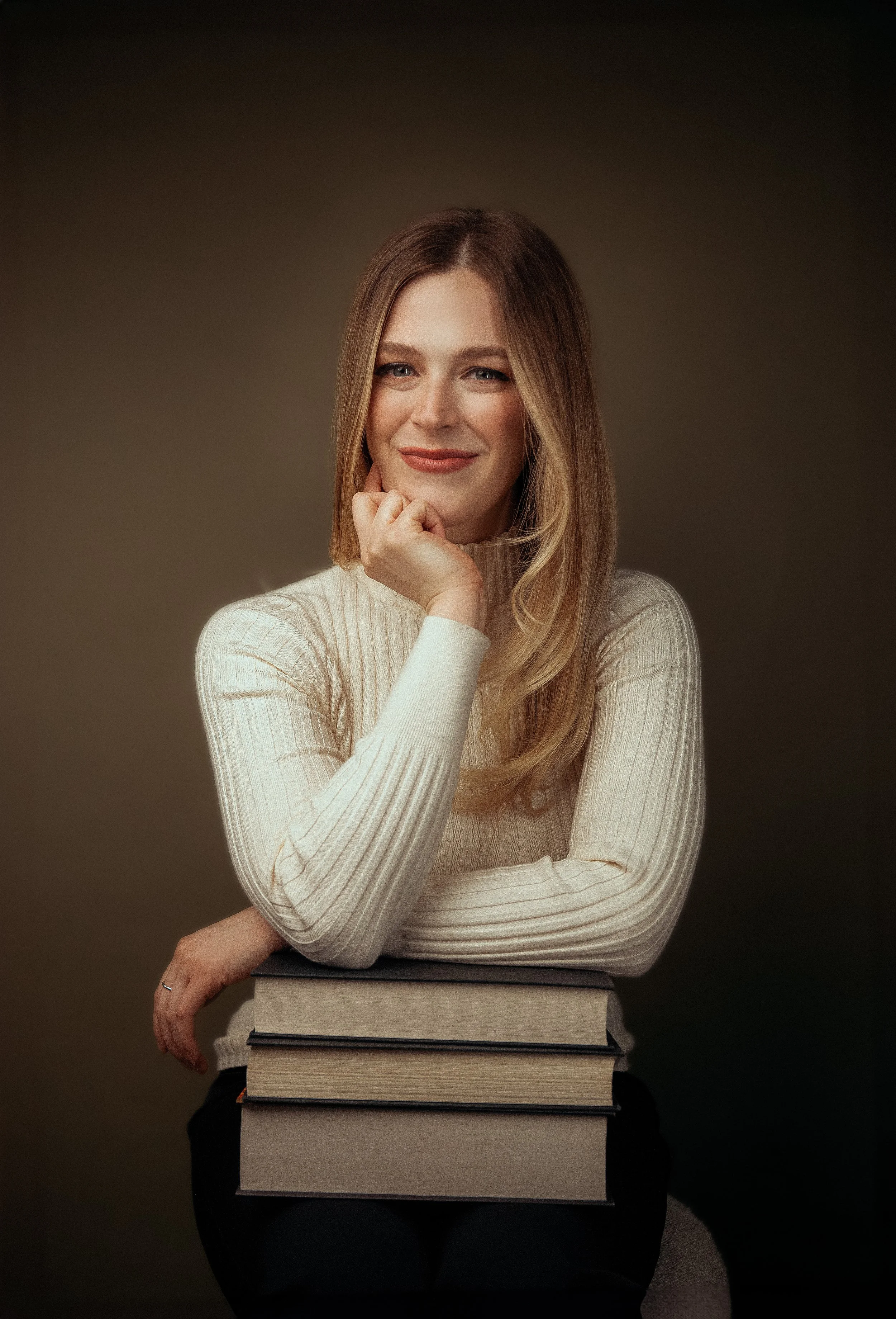 Kelsey-Author-Headshots-42.jpg