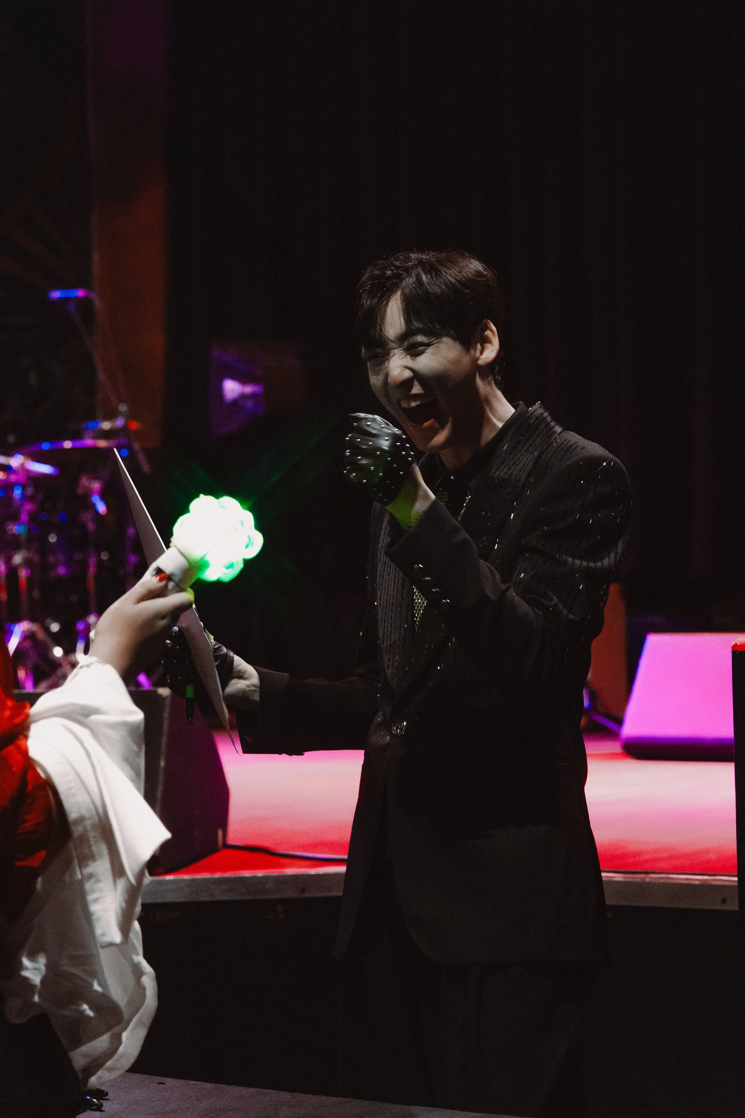 Kevin-Woo-Troubadour-33.jpg