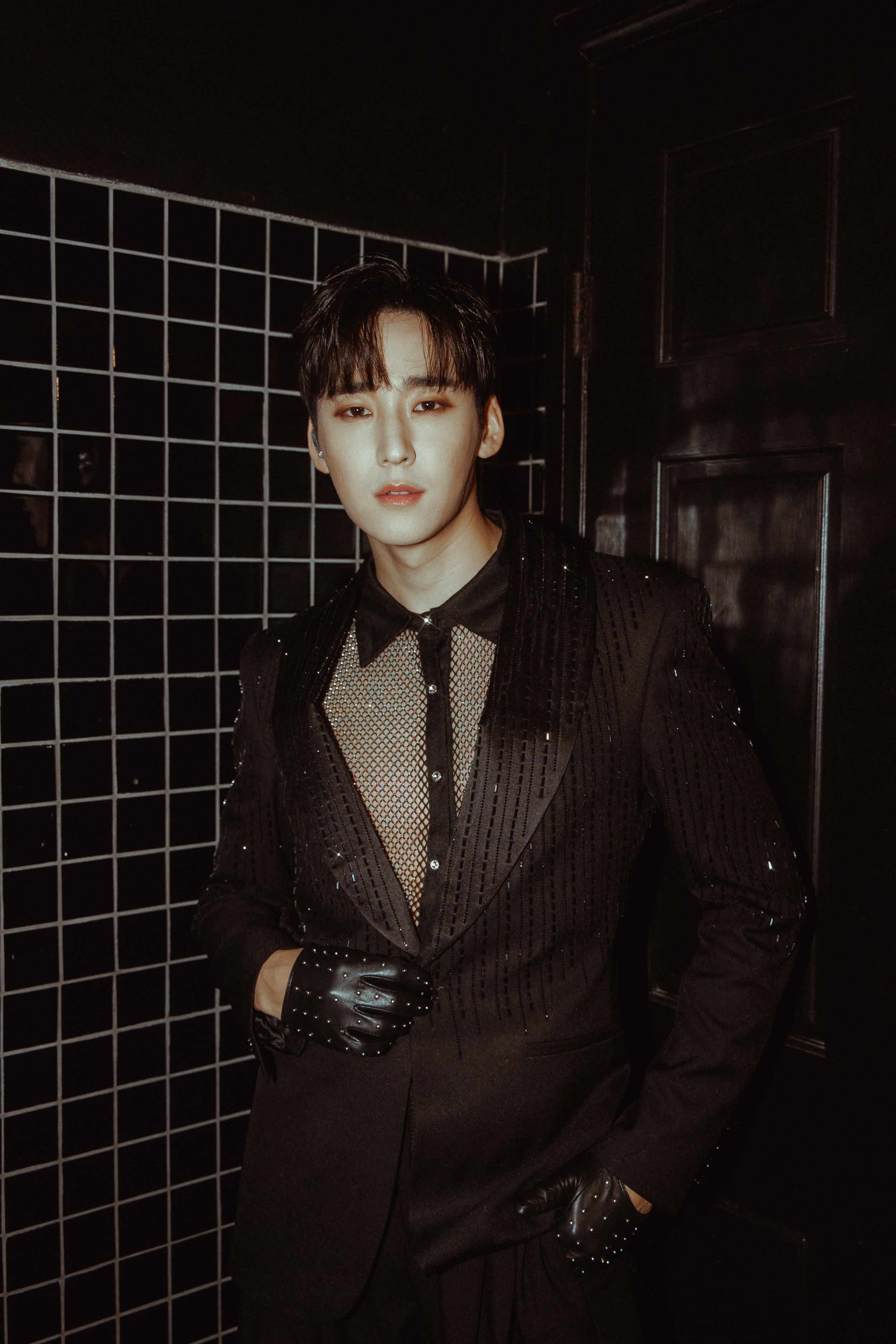 Kevin-Woo-Troubadour-70.jpg
