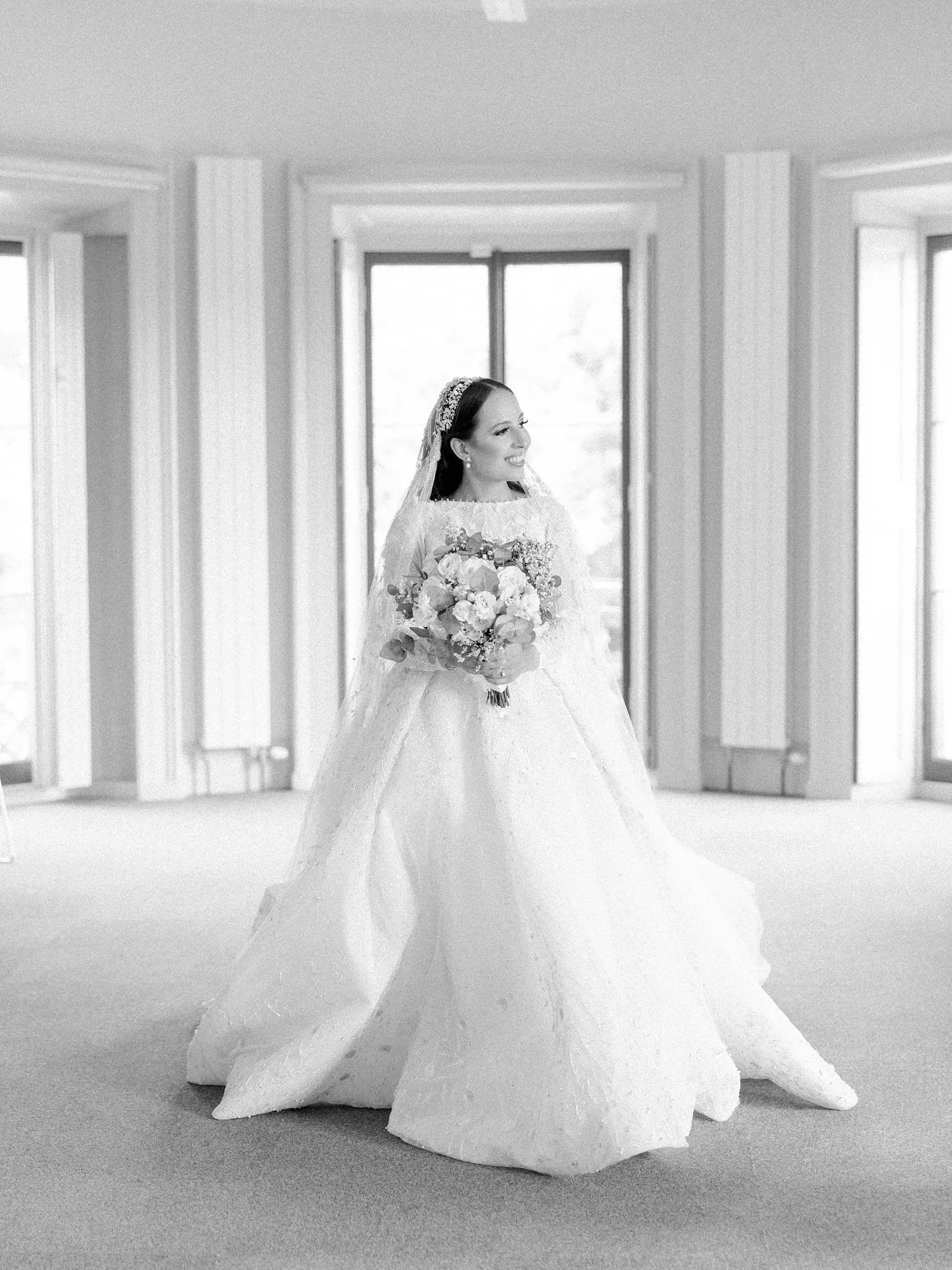 Sarah and Abdul 💗 

#zehraphotographer #zehrajagani #afghani #afghaniwedding #femalephotographer #asianweddingphotographeruk #gunnersburypark #gunnersburyparkwedding #bengaliweddingphotography