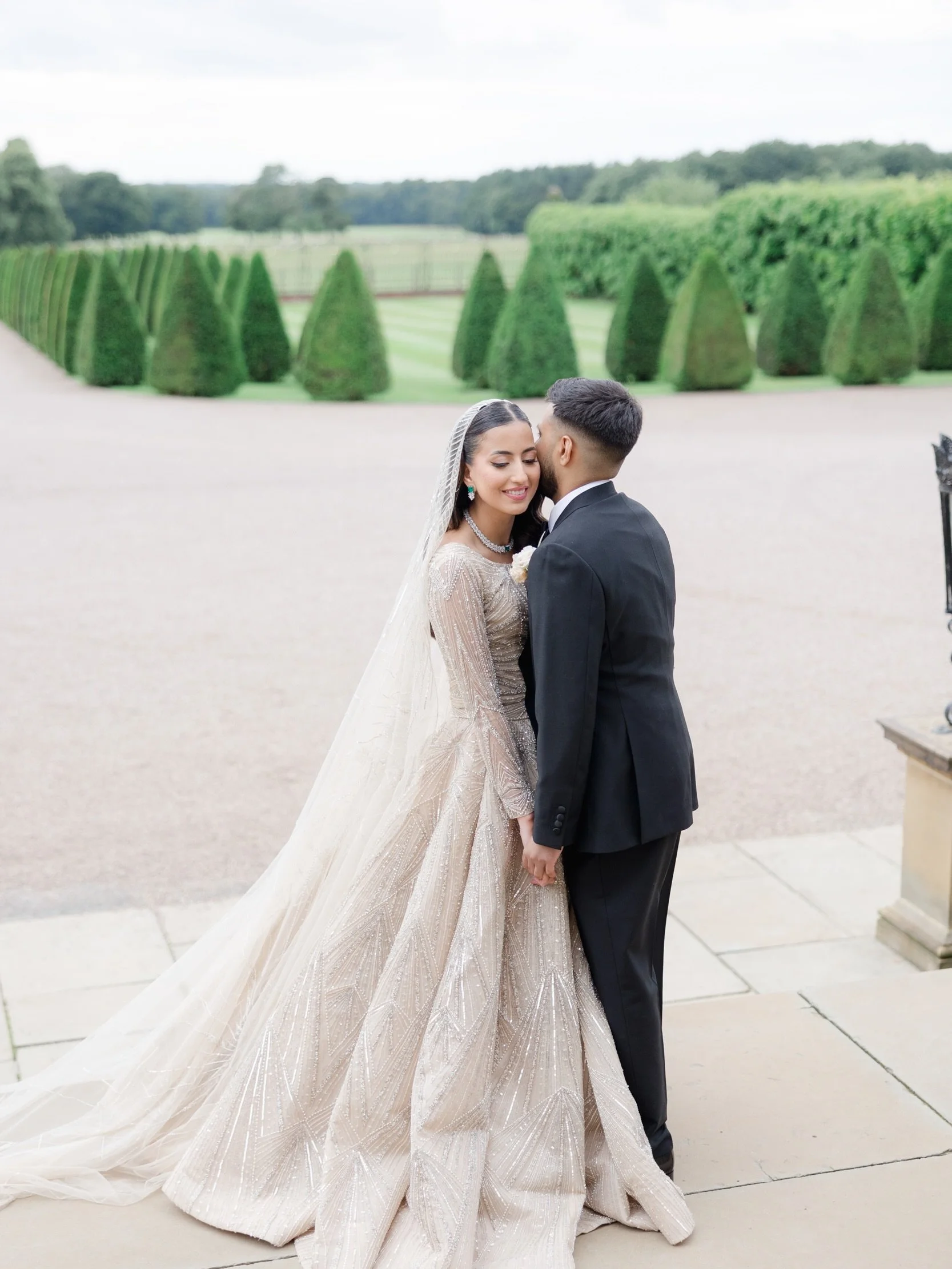 Portraits of Sara and Shezad at the beautiful&nbsp;@knowsleyhall&nbsp;on their wedding. Lots of smiles, giggles and gorgeous outfits 😉

Photographer&nbsp;@zehrajagani
Bride&nbsp;@saramember
Outfit&nbsp;@chamakbykohl
Mua&nbsp;@xamdiyana_
Hair&nbsp;@w