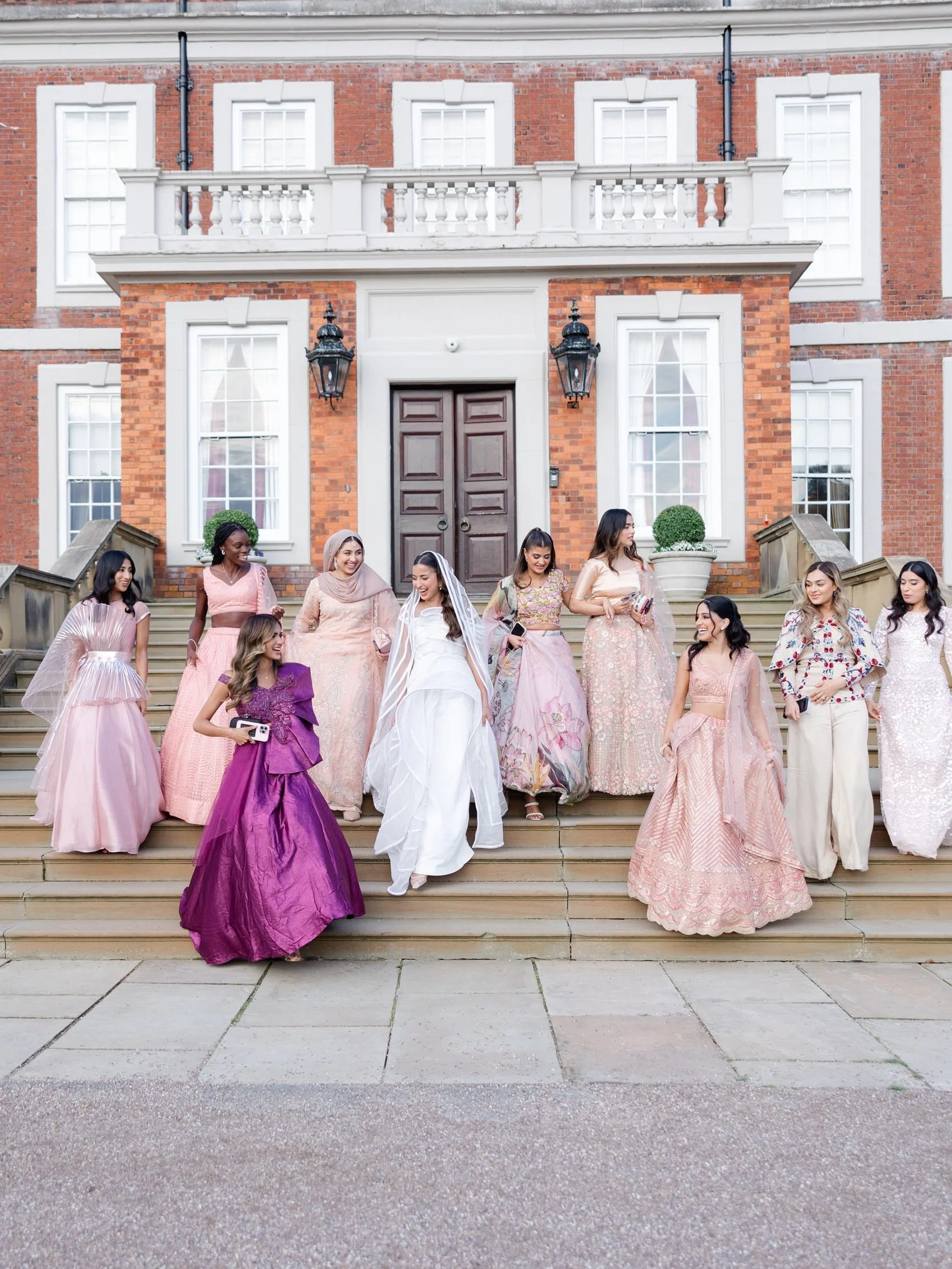 Sara and the girls 💗💗 

Photographer @zehrajagani
Bride @saramember
Designer @chamakbykohl
Mia @xamdiyana_
Hair @wedlocks_
Florals @theweddingfairy.uk
Venue @knowsleyhall

#zehraphotographer #zehrajagani #zehrajaganiphotographer #indianwedding #ind