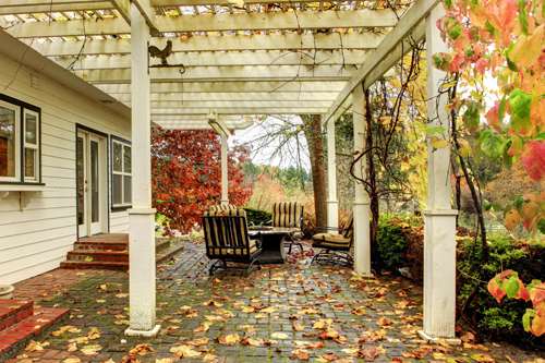 Outside-Deck_photo_1.png