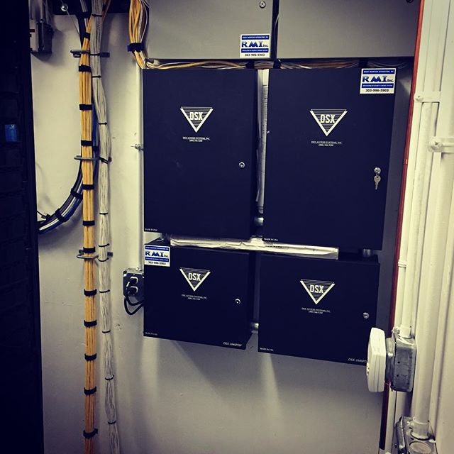 #dsxaccesscontrol system with two 8 reader control panels. #securitycontractors #securitycontrolsystems #physicalsecurity #rmisecurity
