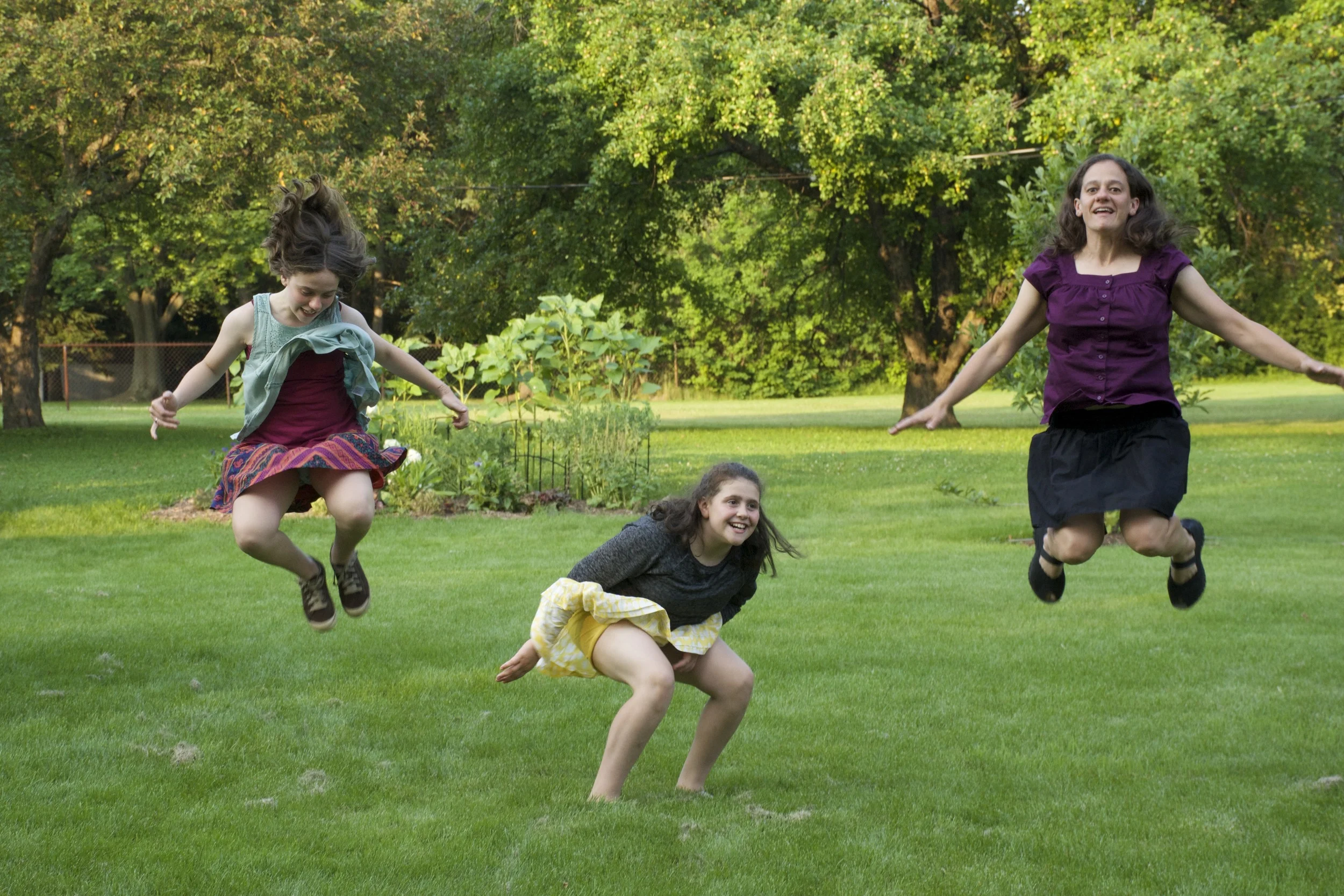 girlsjumping.jpg