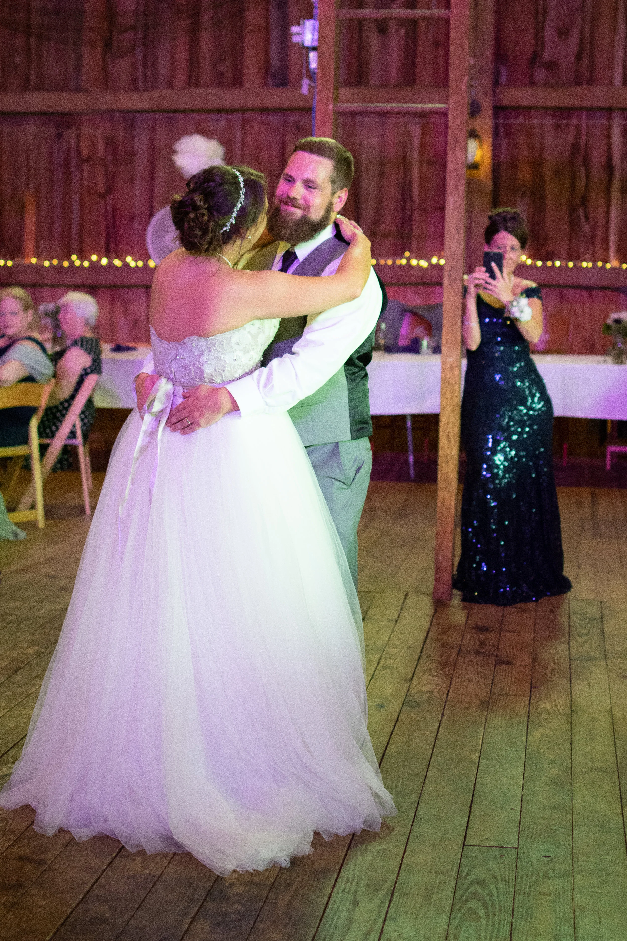 Kate and Ross Dance (19 of 47).jpg