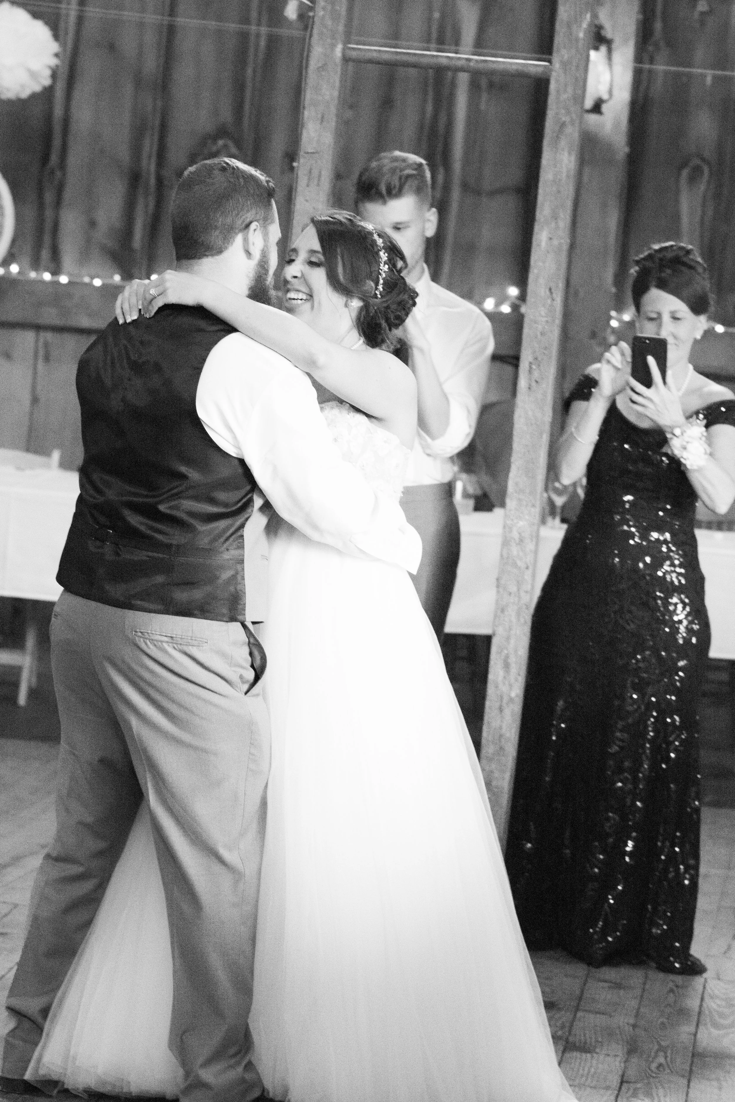 Kate and Ross Dance (31 of 47).jpg