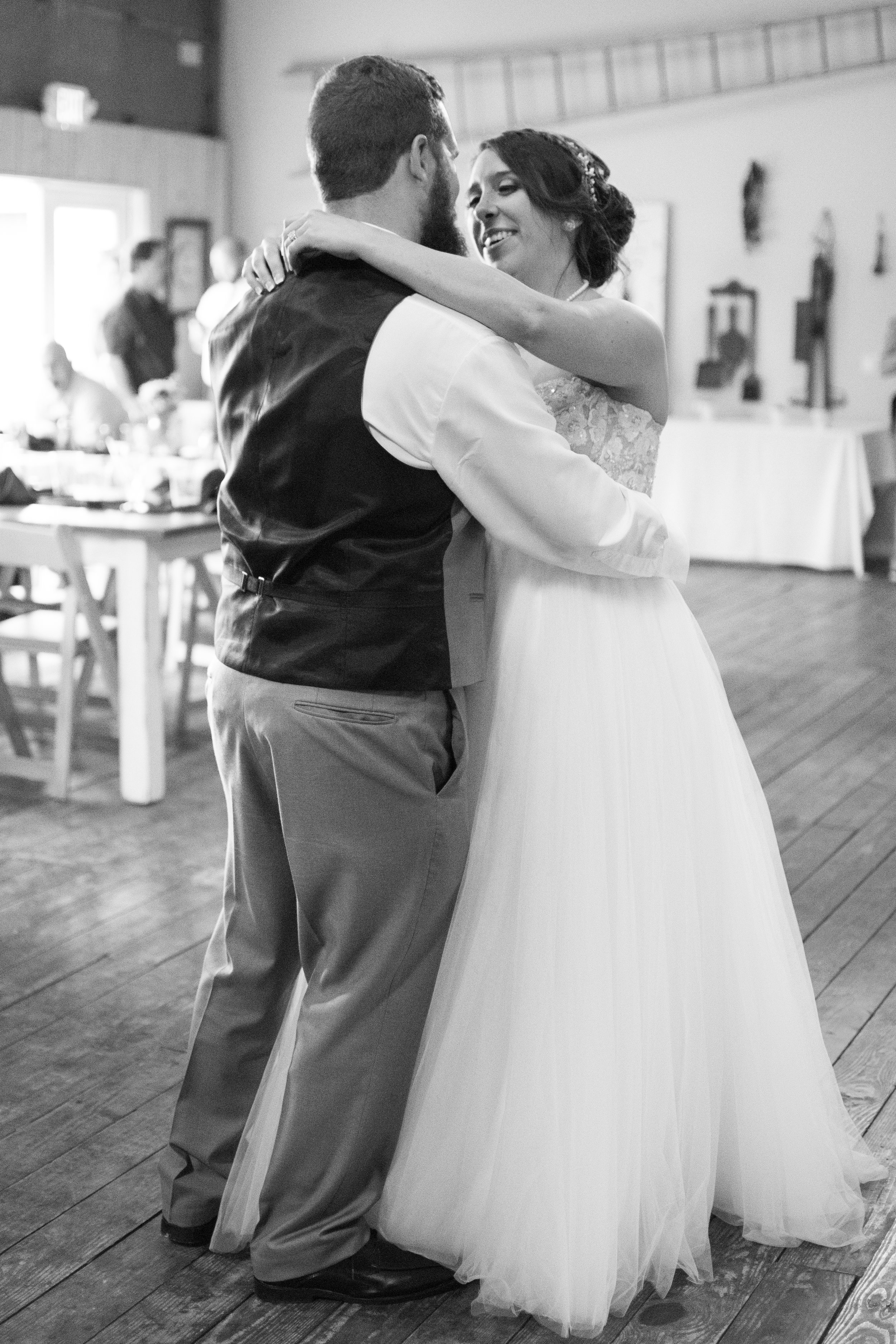 Kate and Ross Dance (37 of 47).jpg