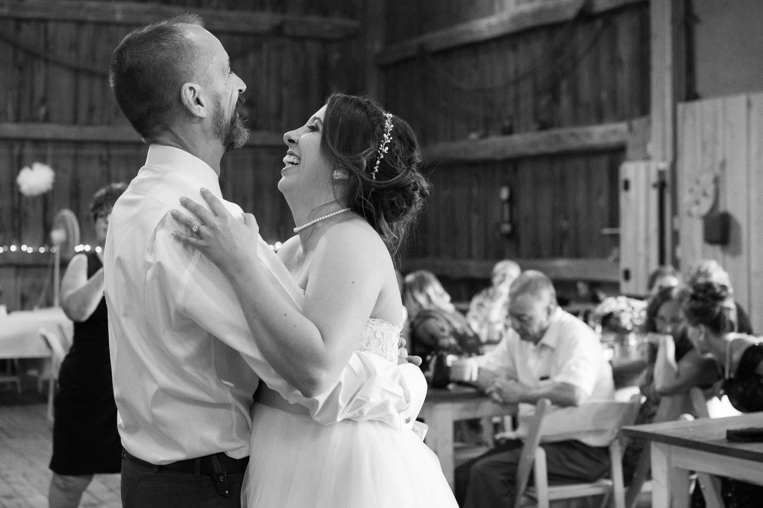 Kate and Dad Dance (27 of 38).jpg