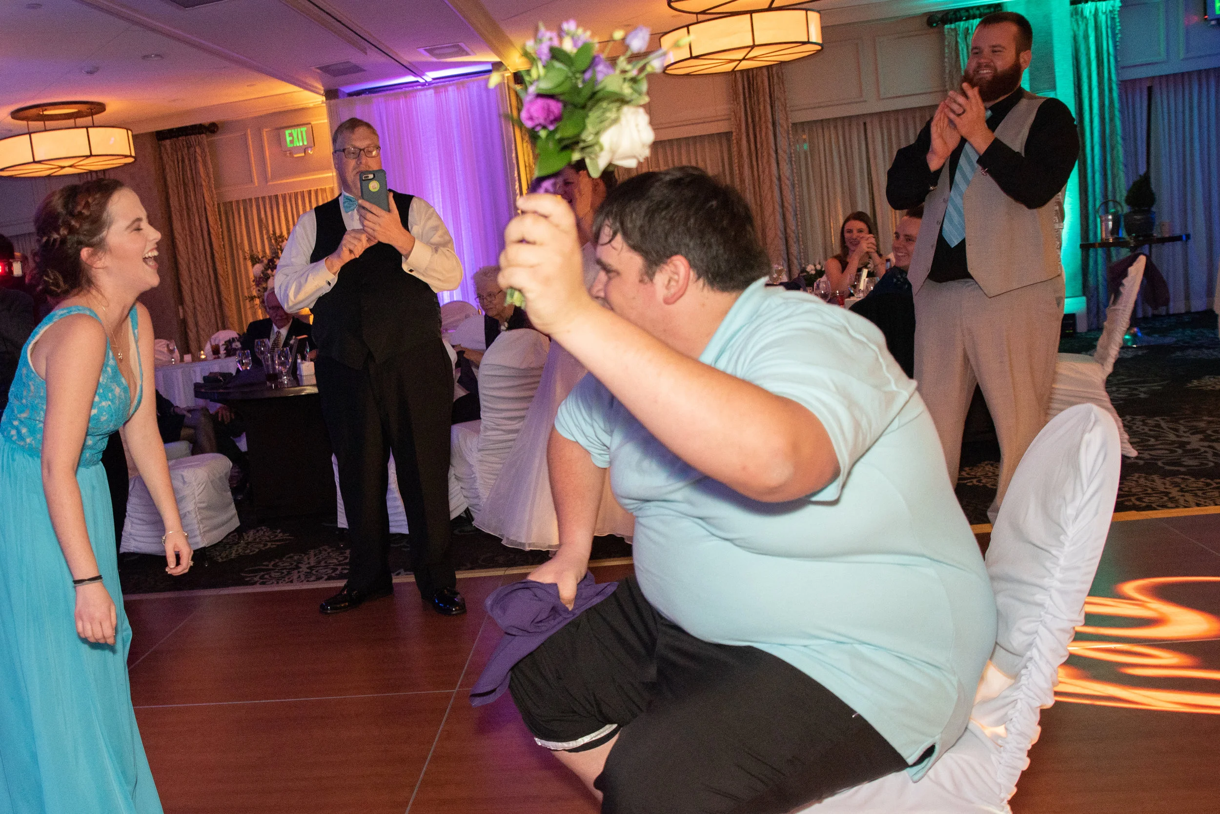 bouquet and garter (30 of 48).jpg