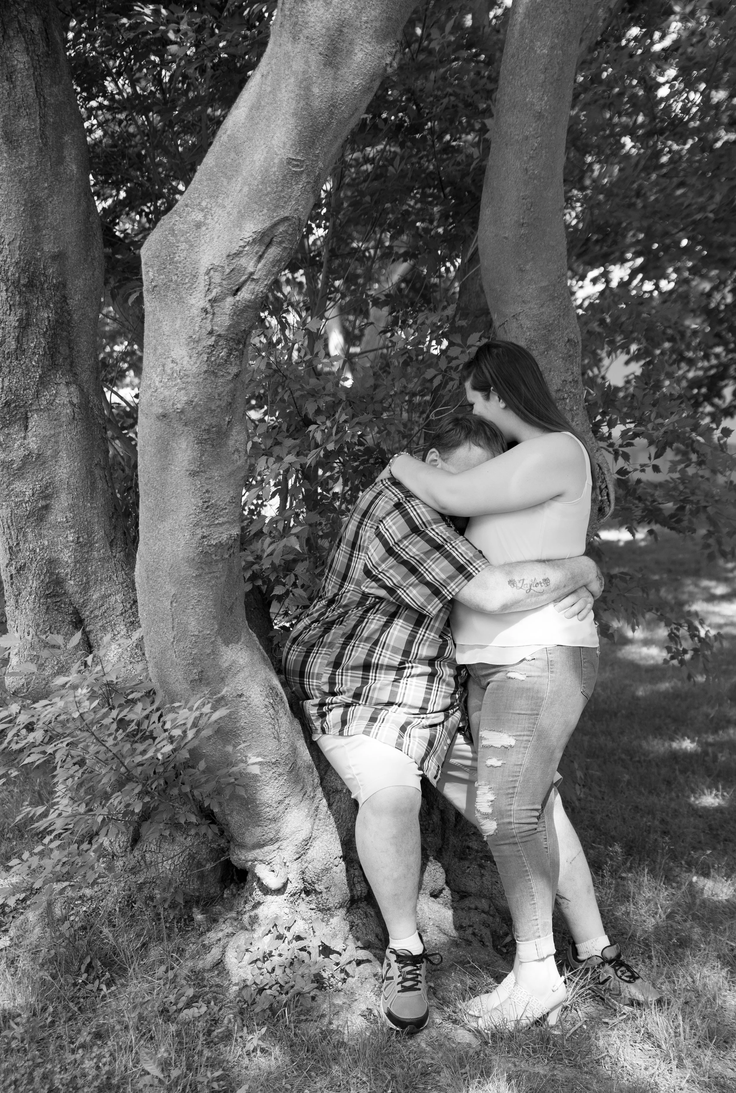 BrookeJamesEngagmentBW (19 of 54).jpg