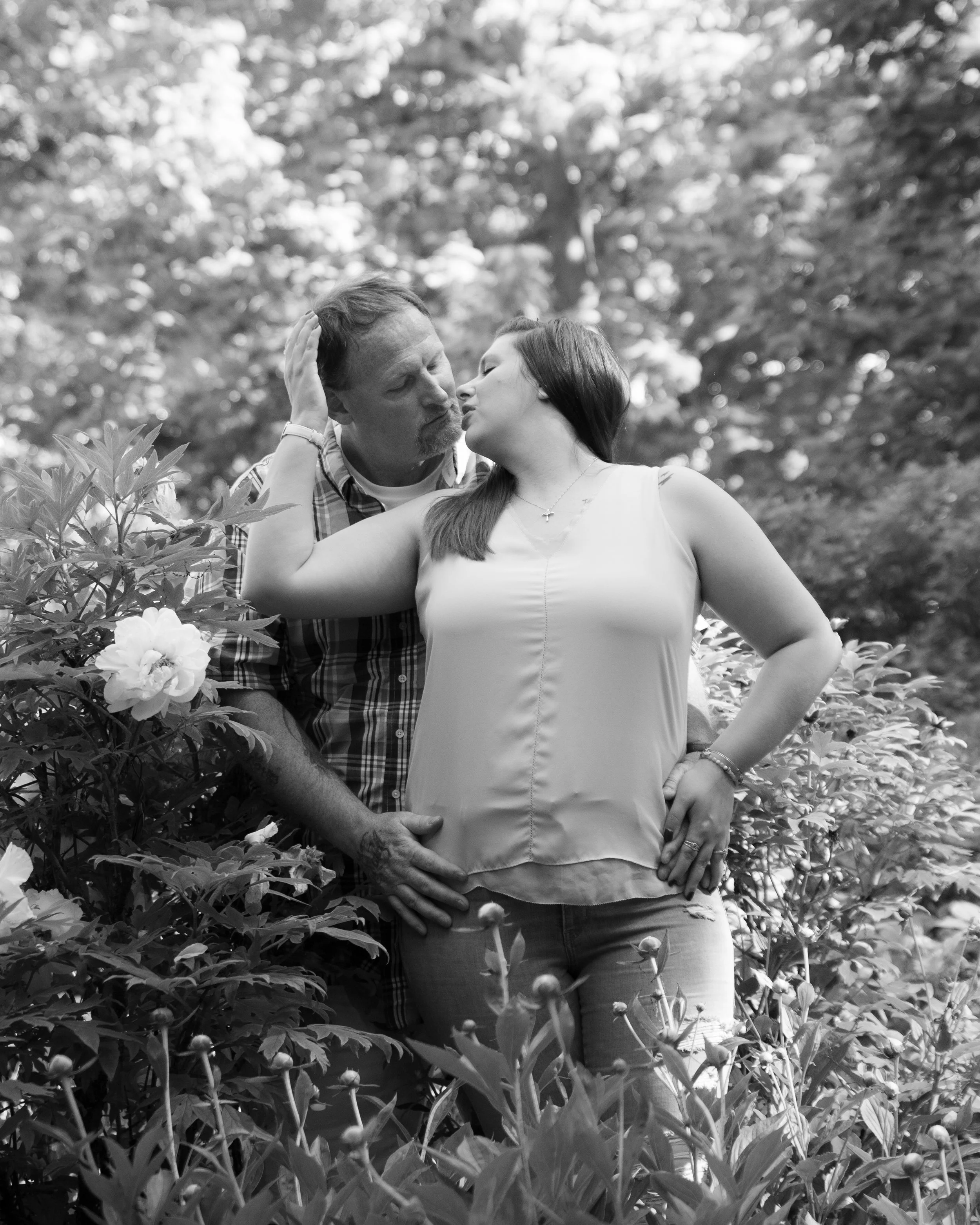 BrookeJamesEngagmentBW (40 of 54).jpg