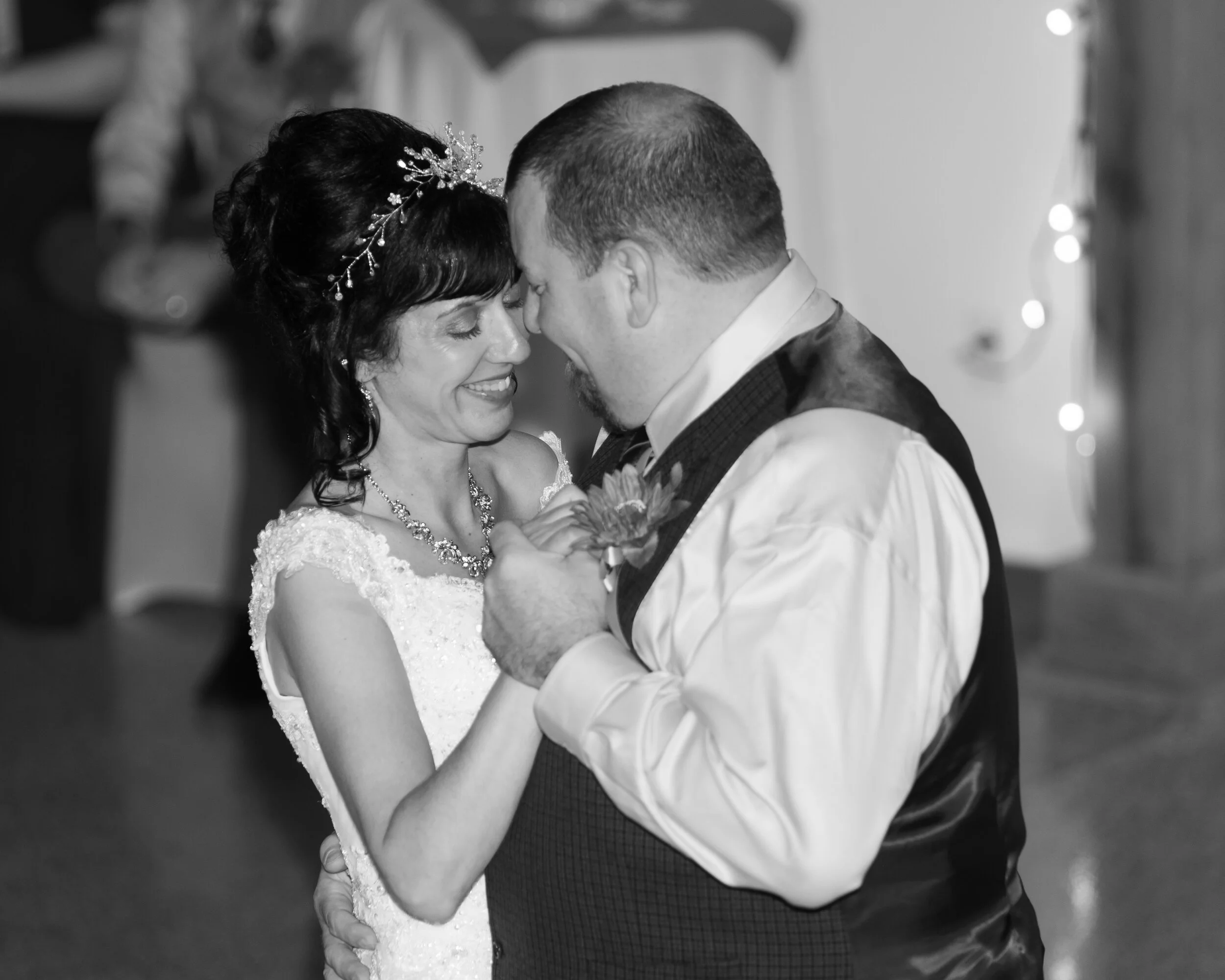 first dance (46 of 76).jpg