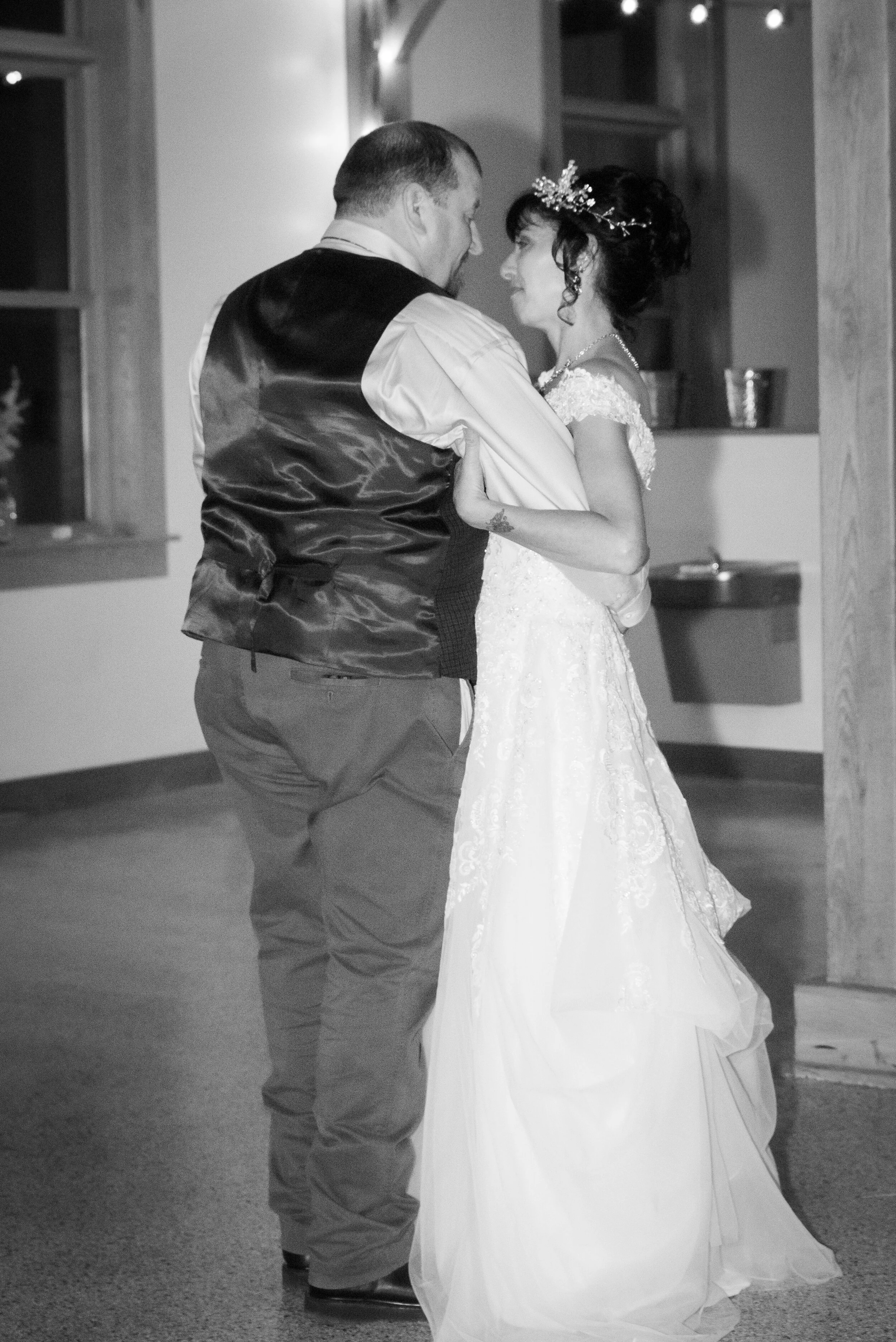 first dance (70 of 76).jpg