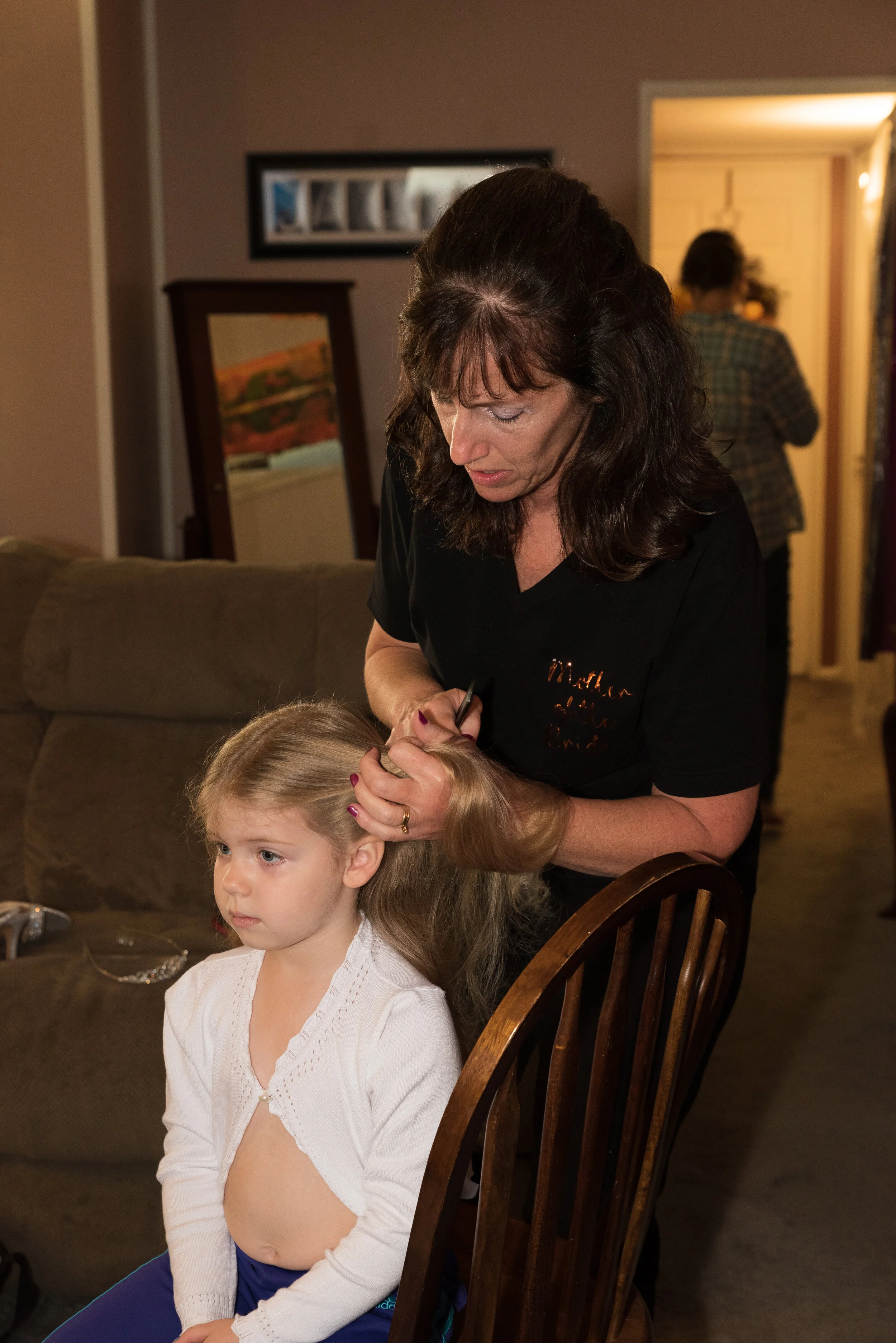 Alicia getting ready-29.jpg