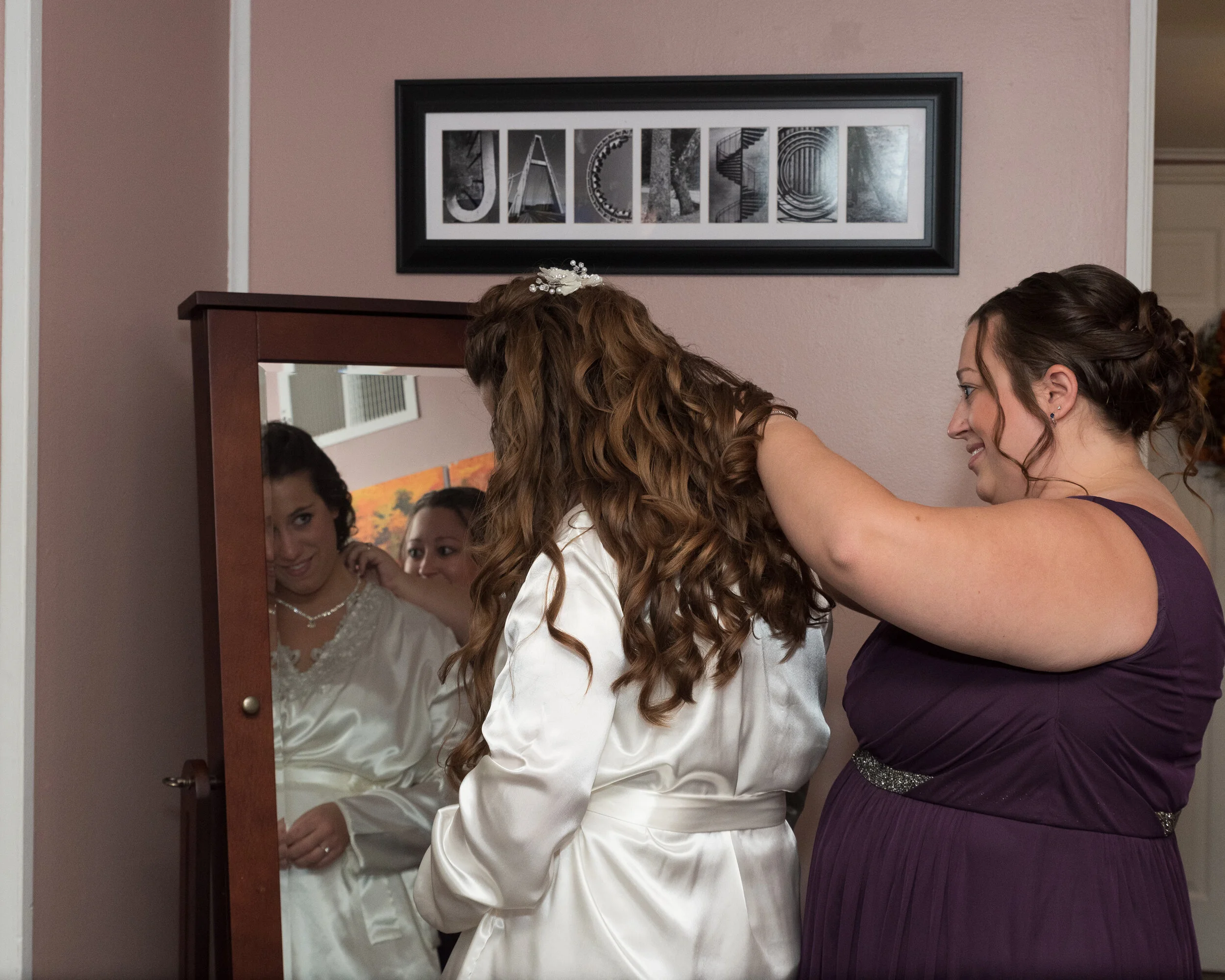 Alicia getting ready-75.jpg
