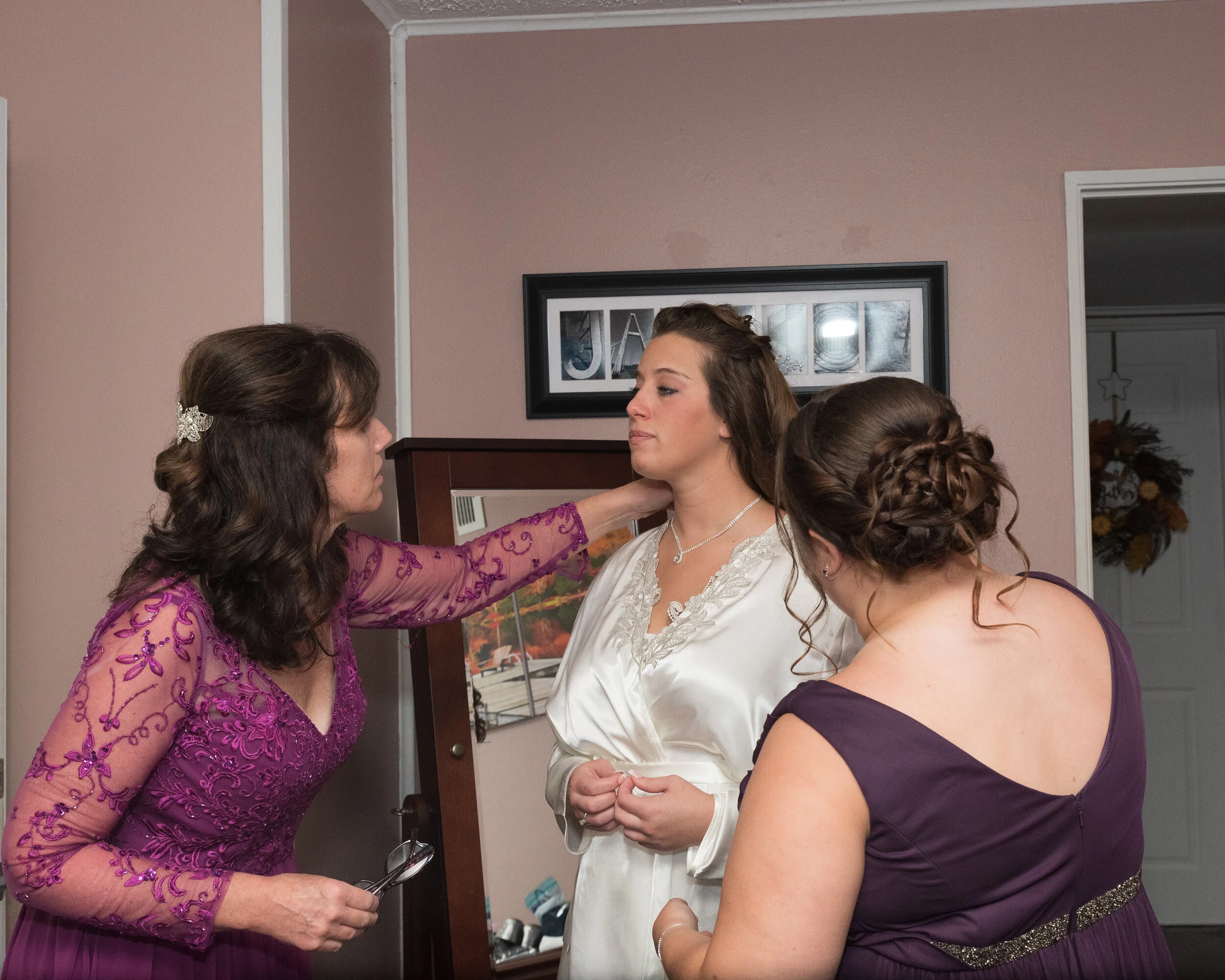 Alicia getting ready-83.jpg