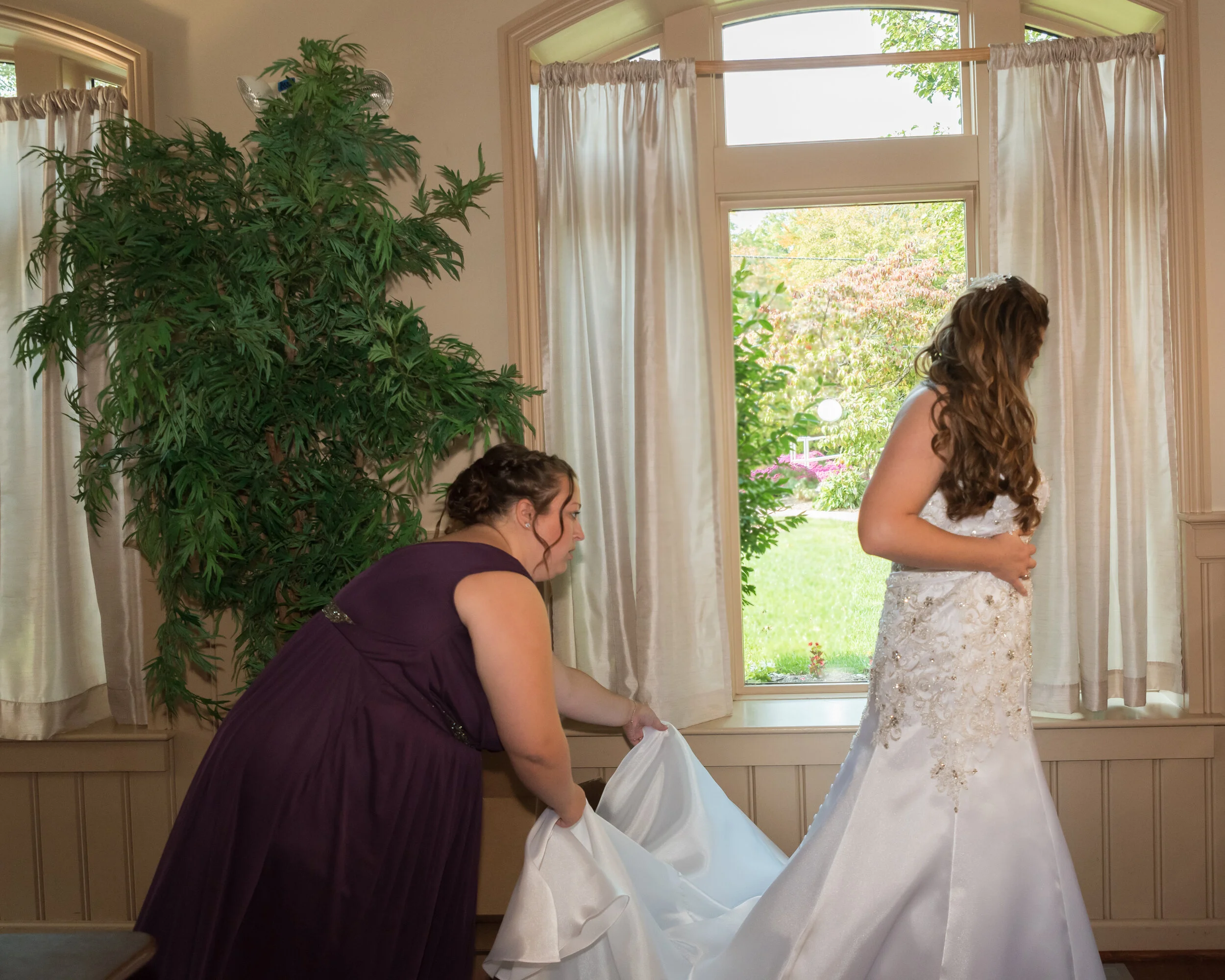 Alicia getting ready-156.jpg