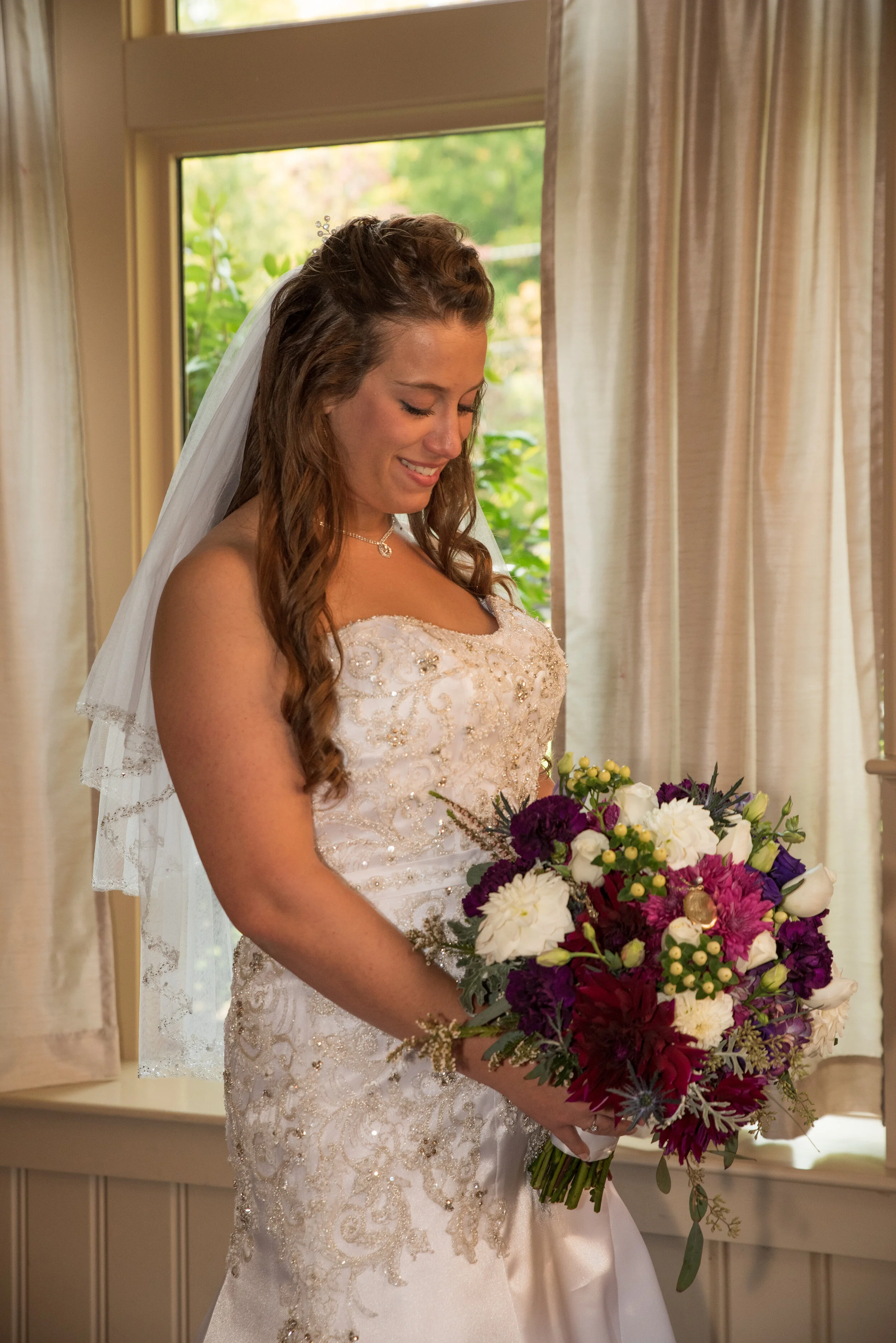 Alicia getting ready-161.jpg