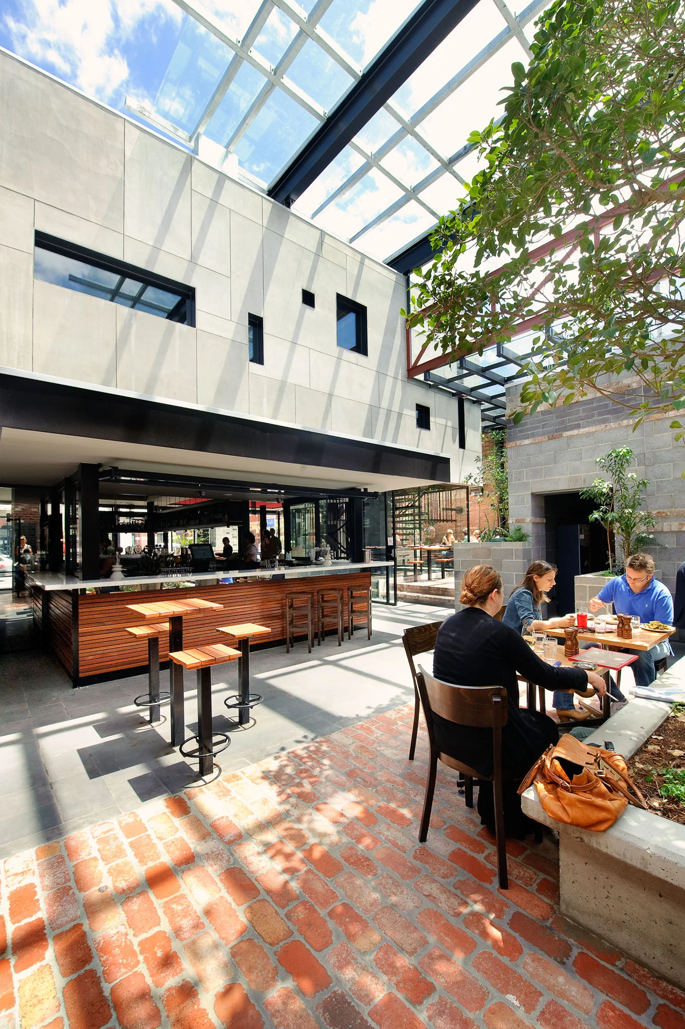 Saxon Hotel-03-PRodriguez_LRWeb.jpg