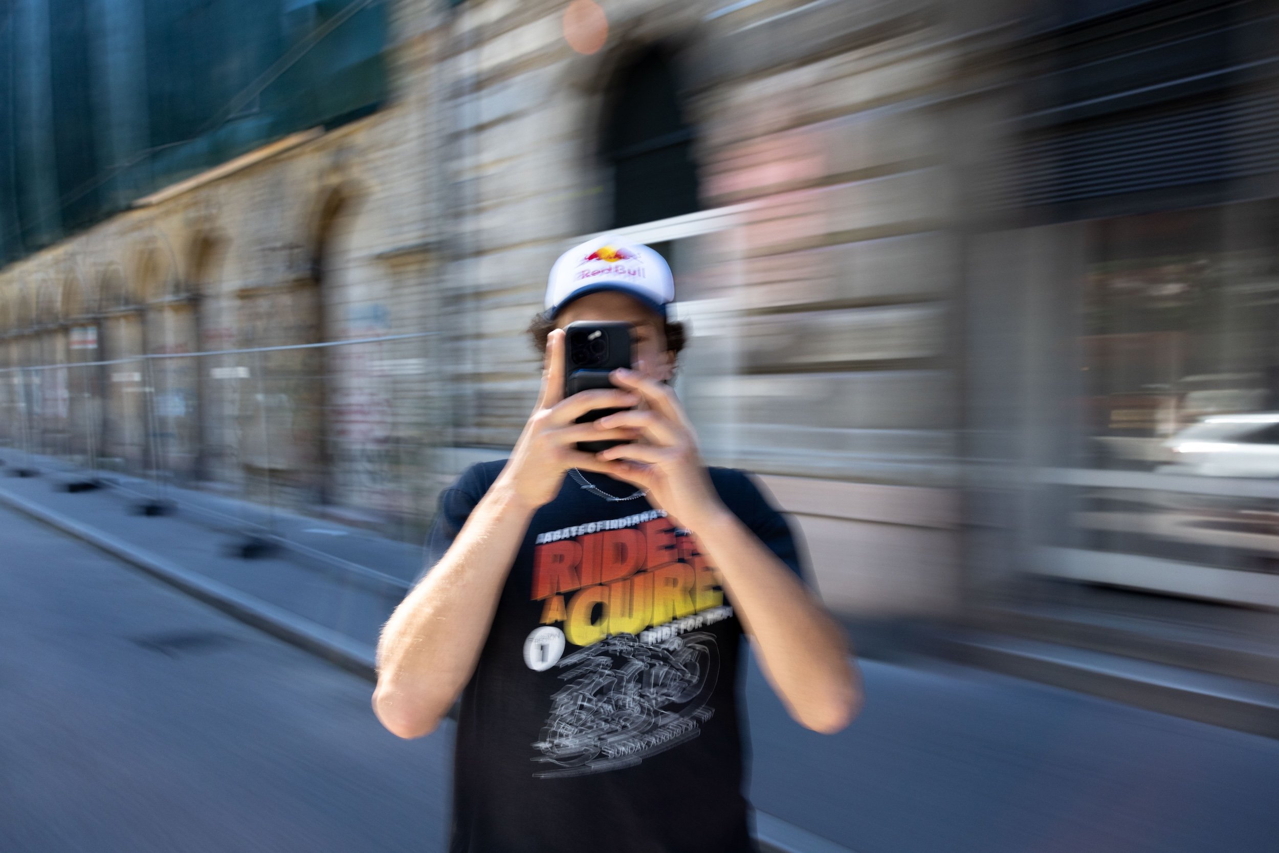 BUDAPEST JAGGER EATON