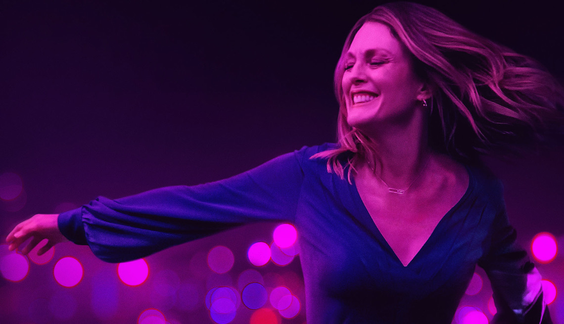 1140-gloria-bell-julianne-moore.imgcache.revab10832f72b959a3f75be8fe46246ac4.jpeg