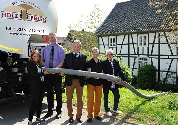 Staatssekretär Becker eröffnet Wochen der Holzpellets und Solarthermie in NRW