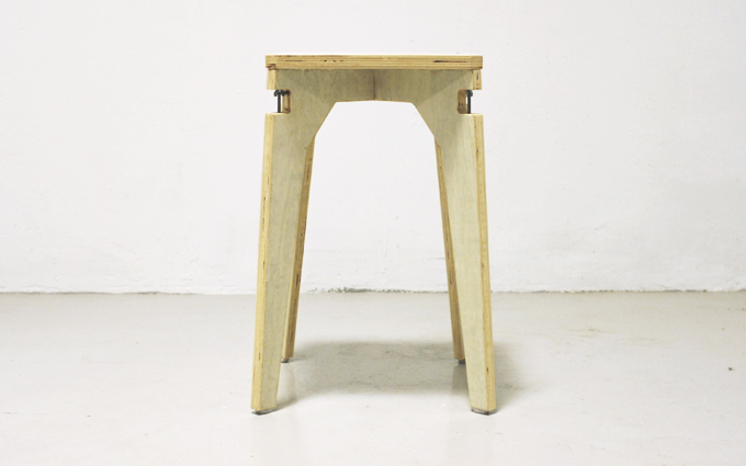 the-cave-Wing-Bolt-Stool-_02_680.jpg